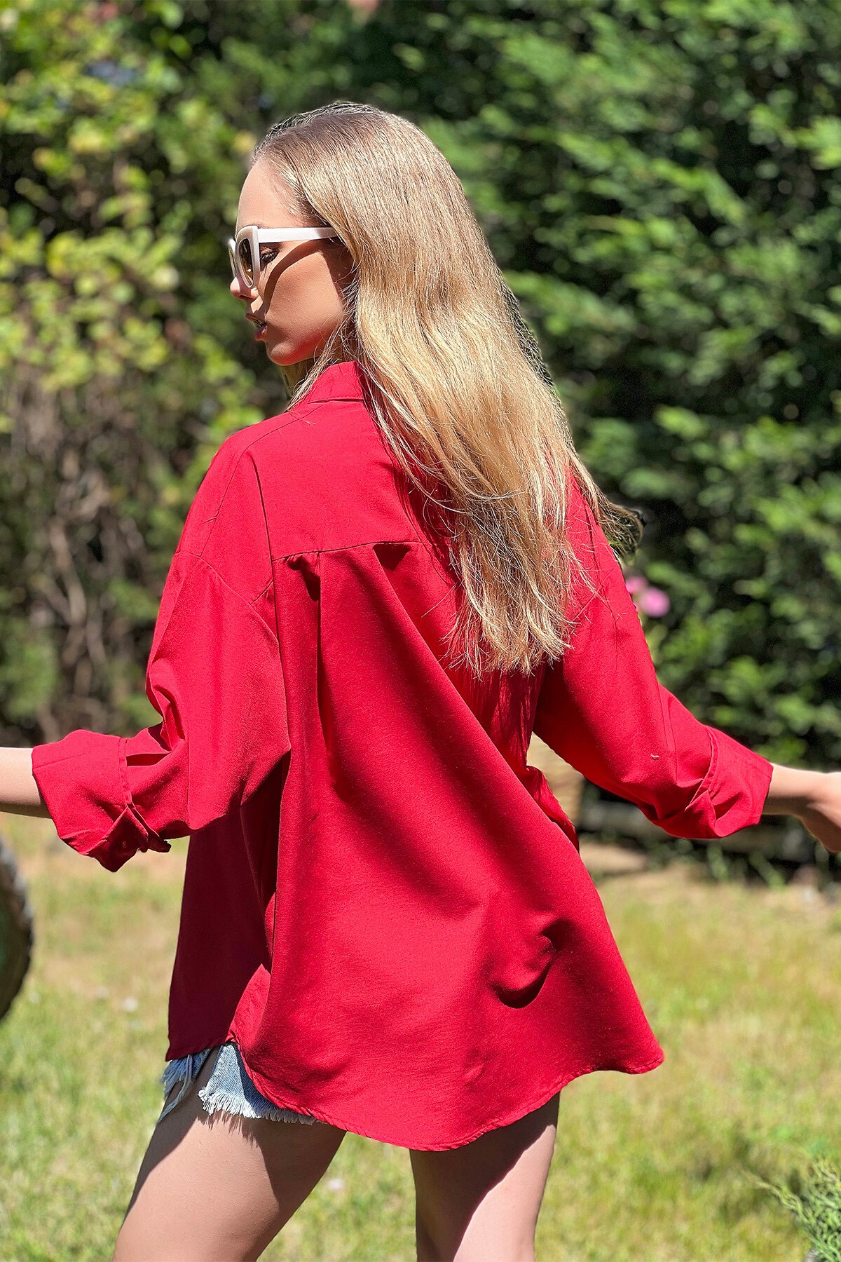 Kırmızı Oversize Uzun Dokuma Gömlek