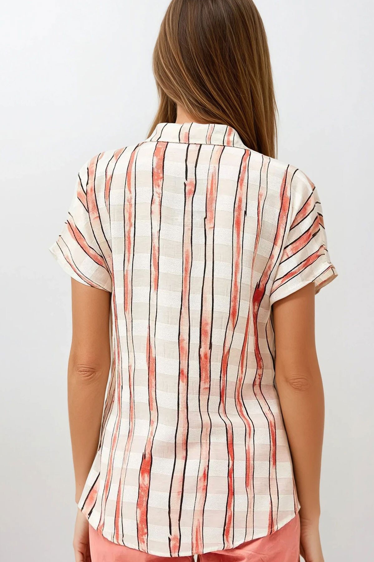 Ekru Kısa Kol Çizgi Desenli Gömlek