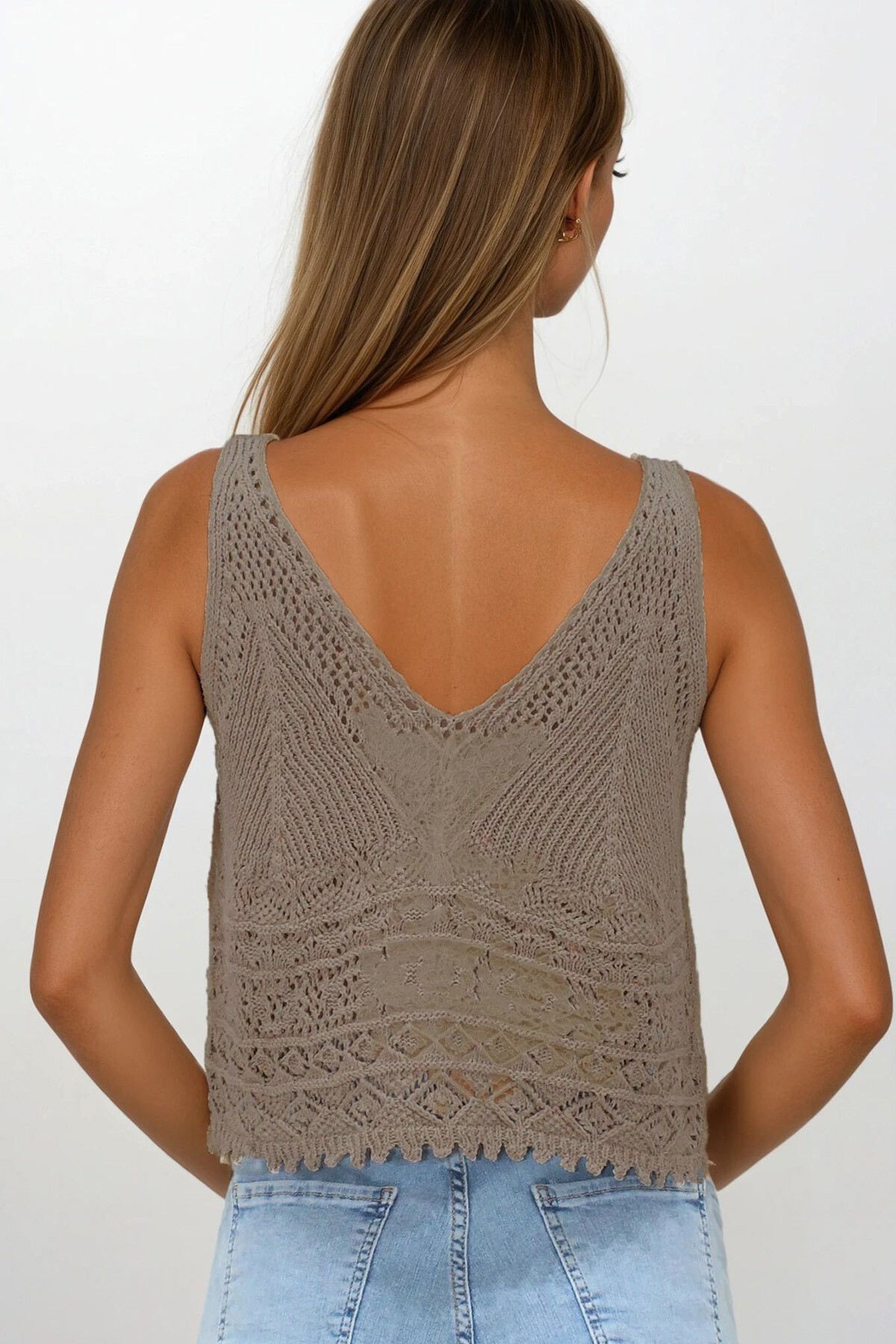 Koyu Bej Askılı Ajurlu Örme Crop Bluz