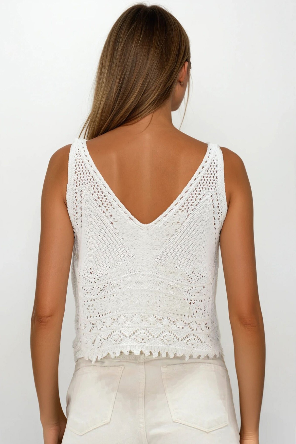 Krem Askılı Ajurlu Örme Crop Bluz