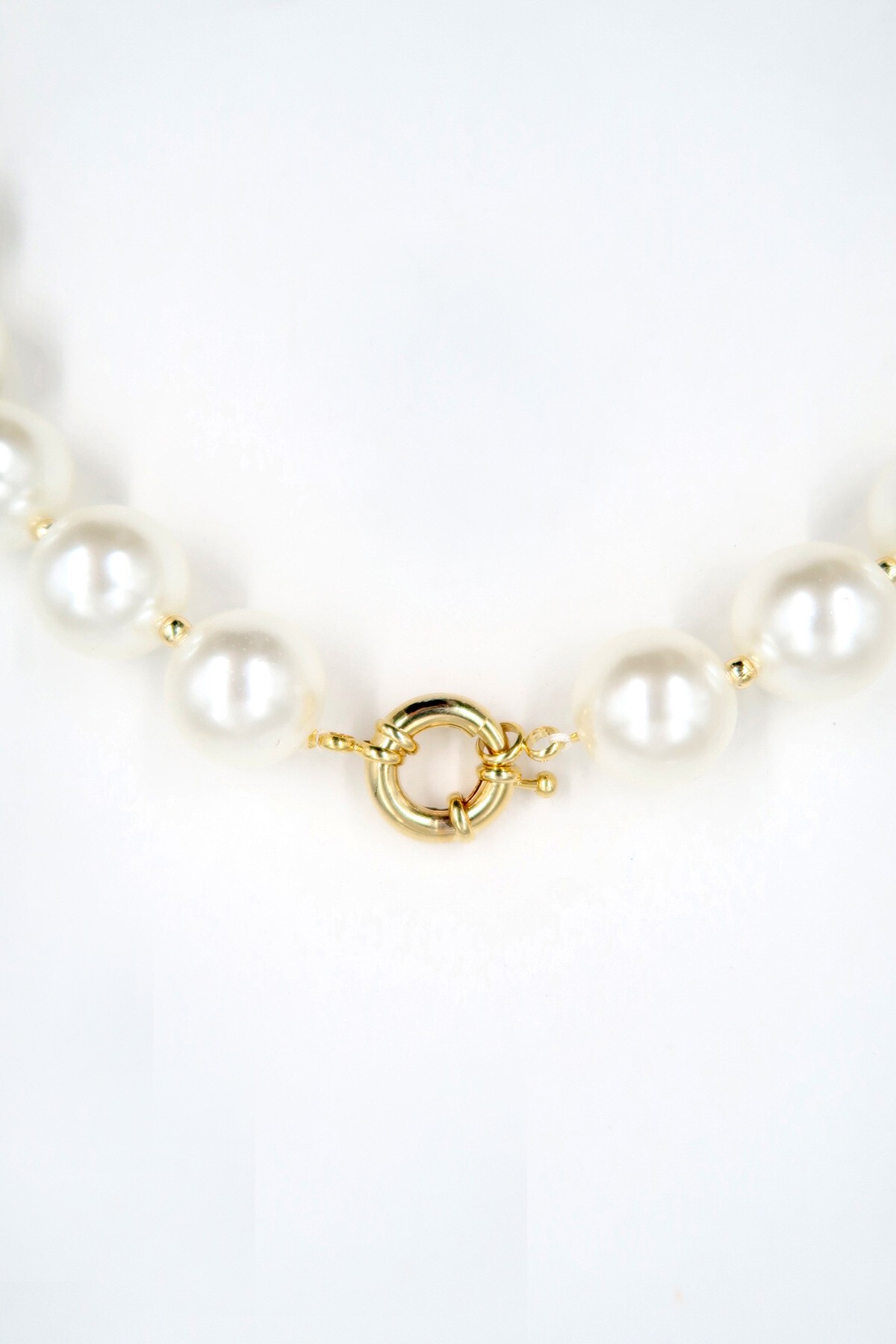 Krem Gold Biyeli Büyük Boncuklu Tasarım İnci Kolye