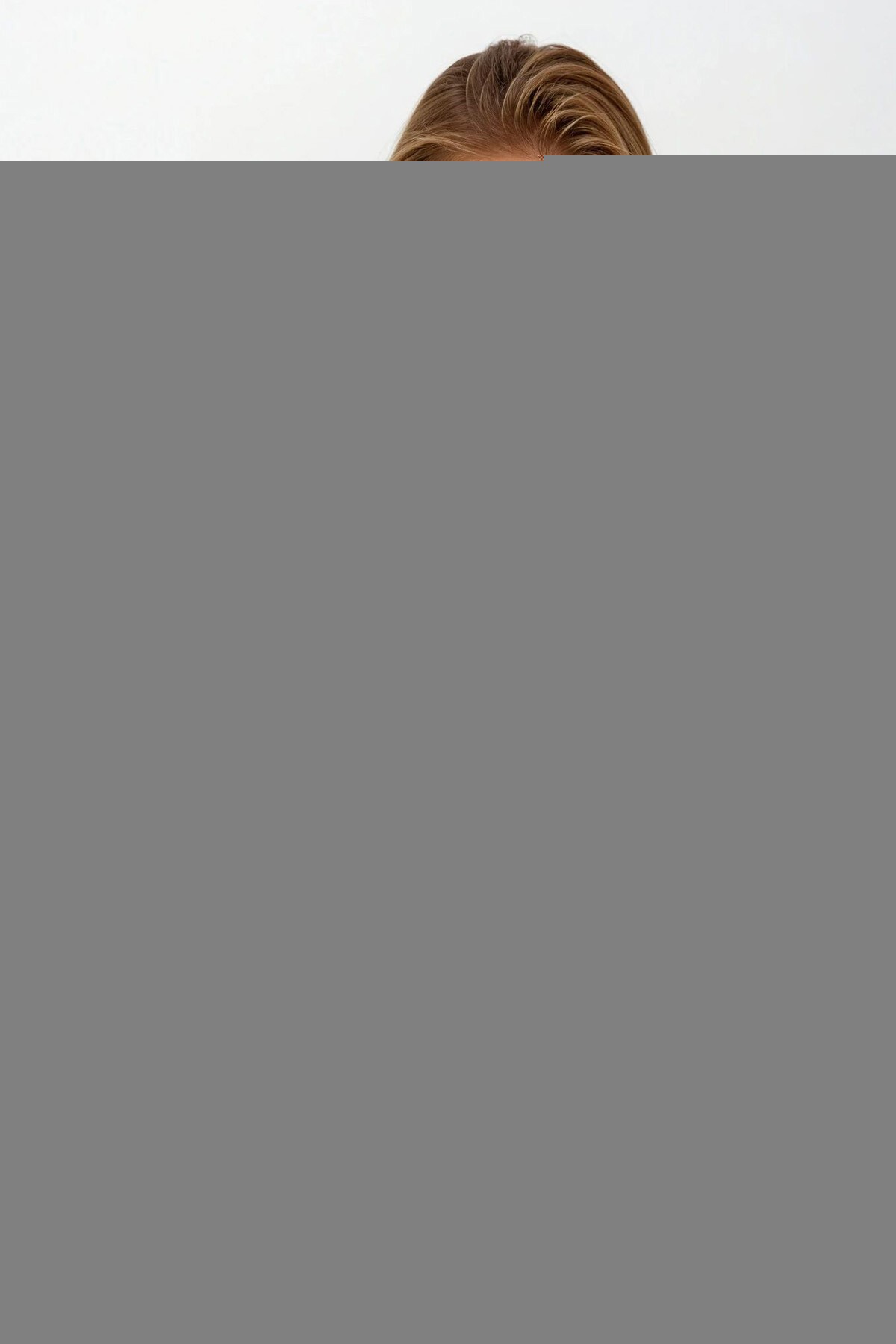 Krem Yarım Kol Lastikli Fırfır Detaylı Güpür Gömlek