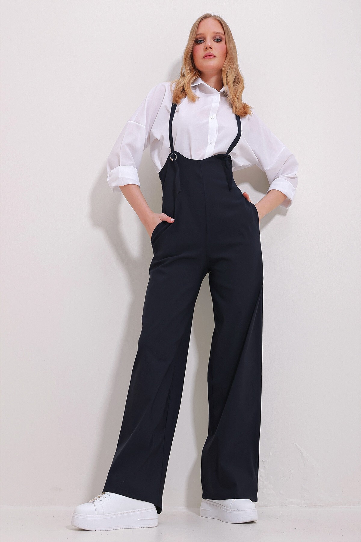 Lacivert Çift Cepli Askılı Likralı Salopet Tulum