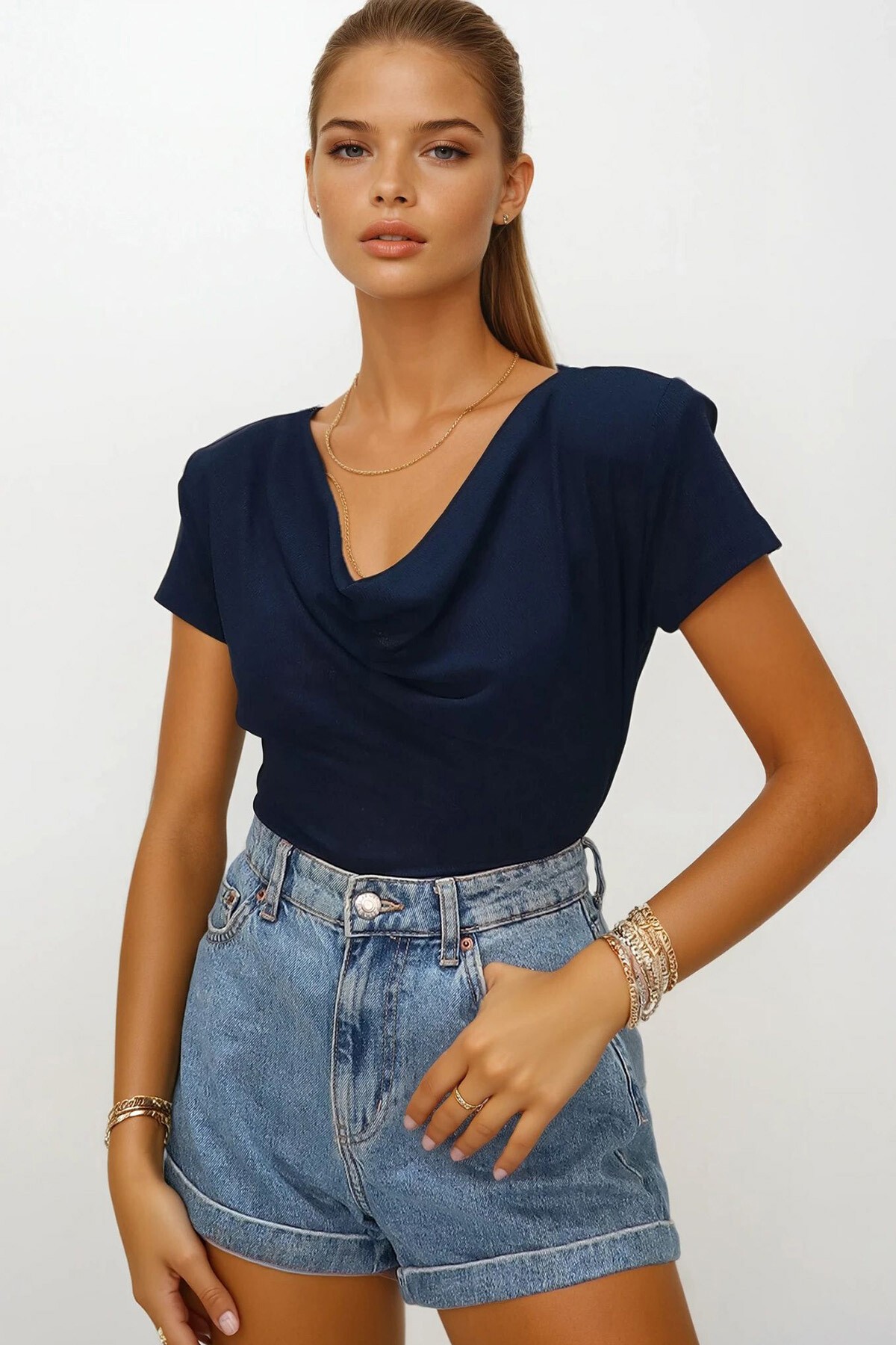 Lacivert Degaje Yaka Dökümlü Vatkalı Örme Bluz