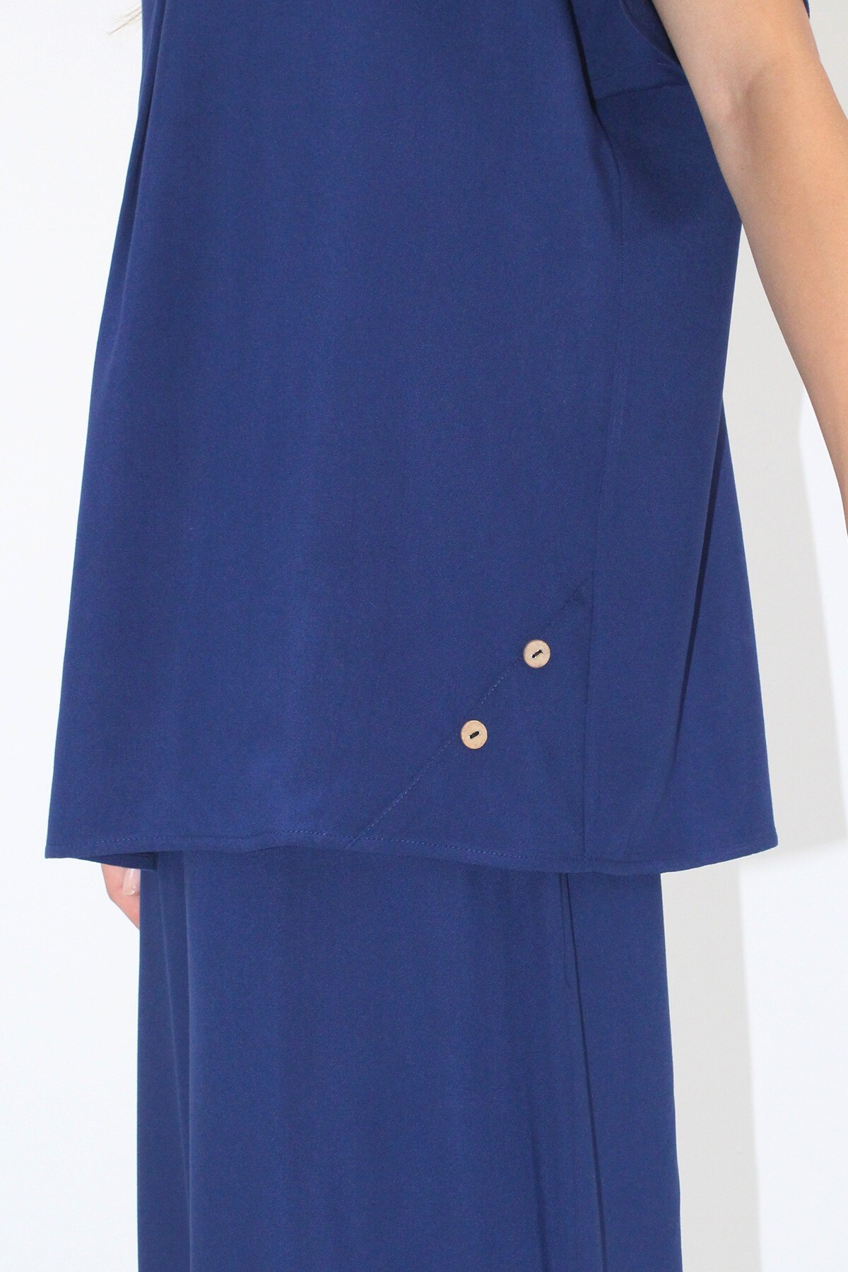 Lacivert Düğme Detaylı Rahat Kesim Viskon Dokuma İkili Takım