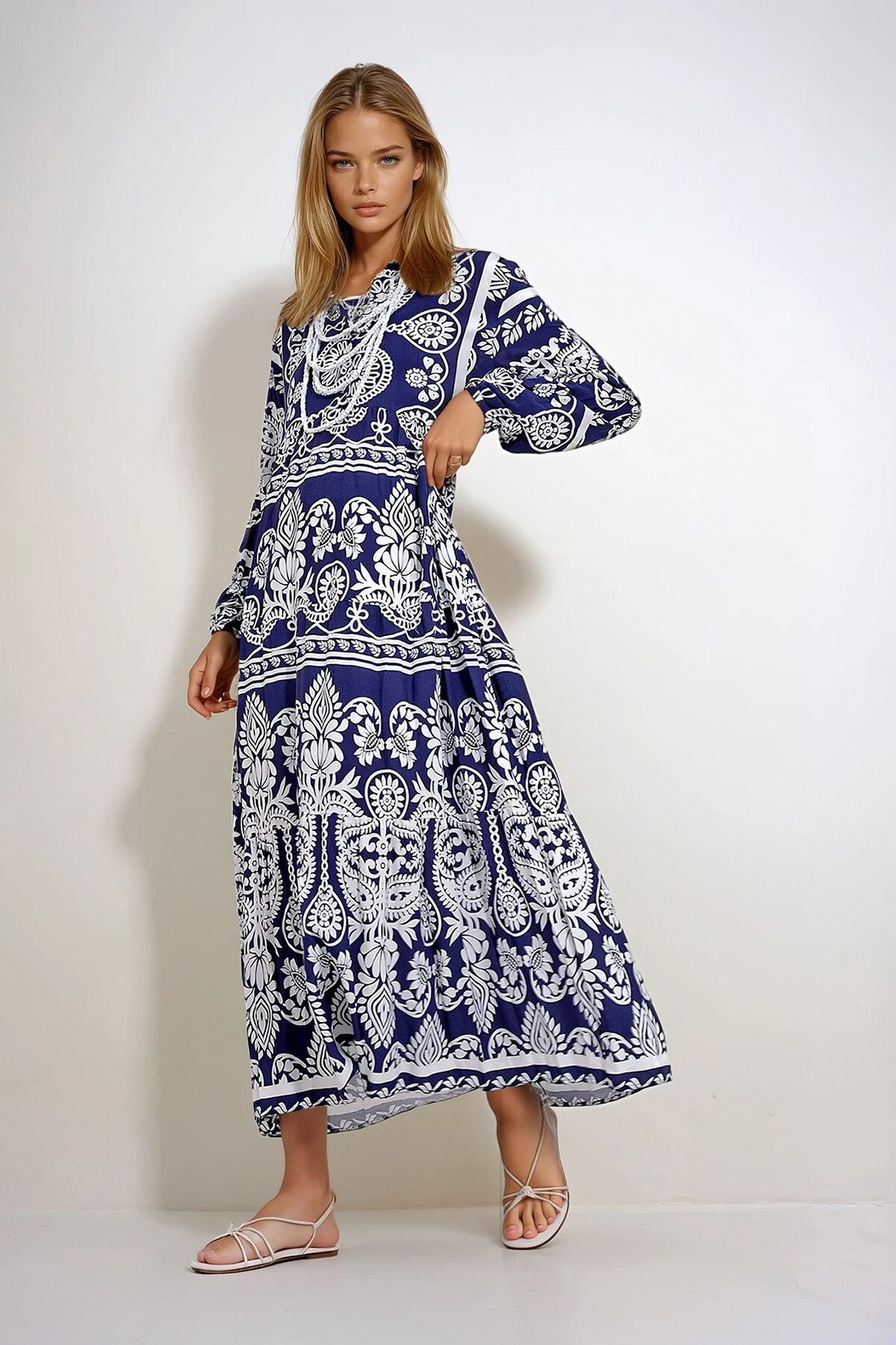 Lacivert Robası Düğme Detaylı Volanlı Desenli Dokuma Viskon Elbise