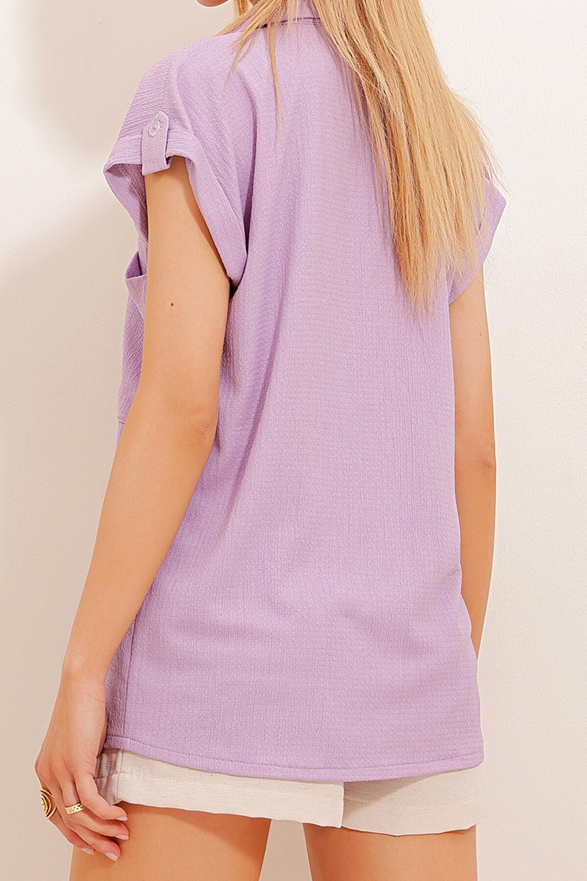 Lila Manşetli Duble Kısa Kollu Dokulu Gömlek