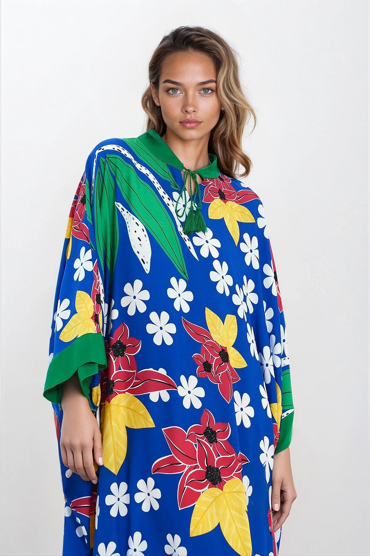 Mavi Bağlama Detaylı Yırtmaçlı Büyük Beden Viskon Elbise