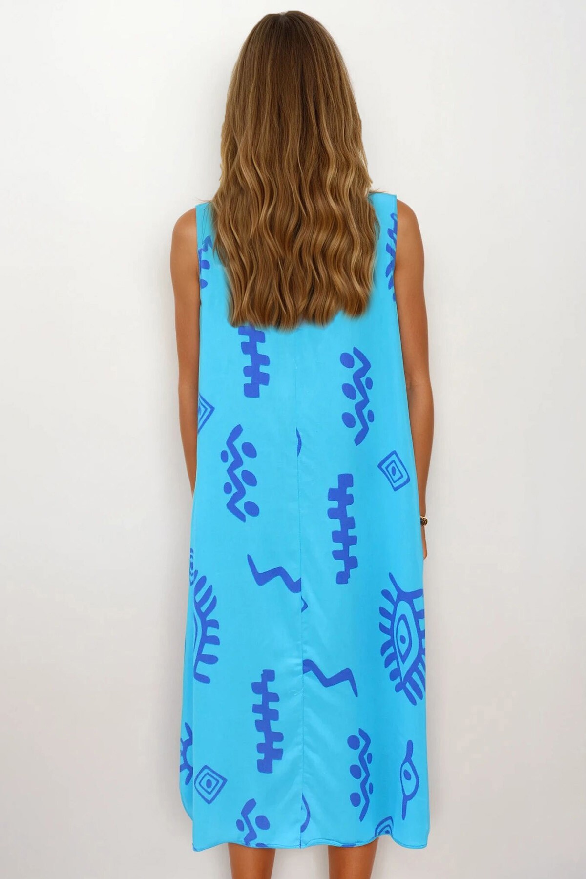 Mavi Desenli Çift Cepli Kolsuz Rahat Kesim Elbise