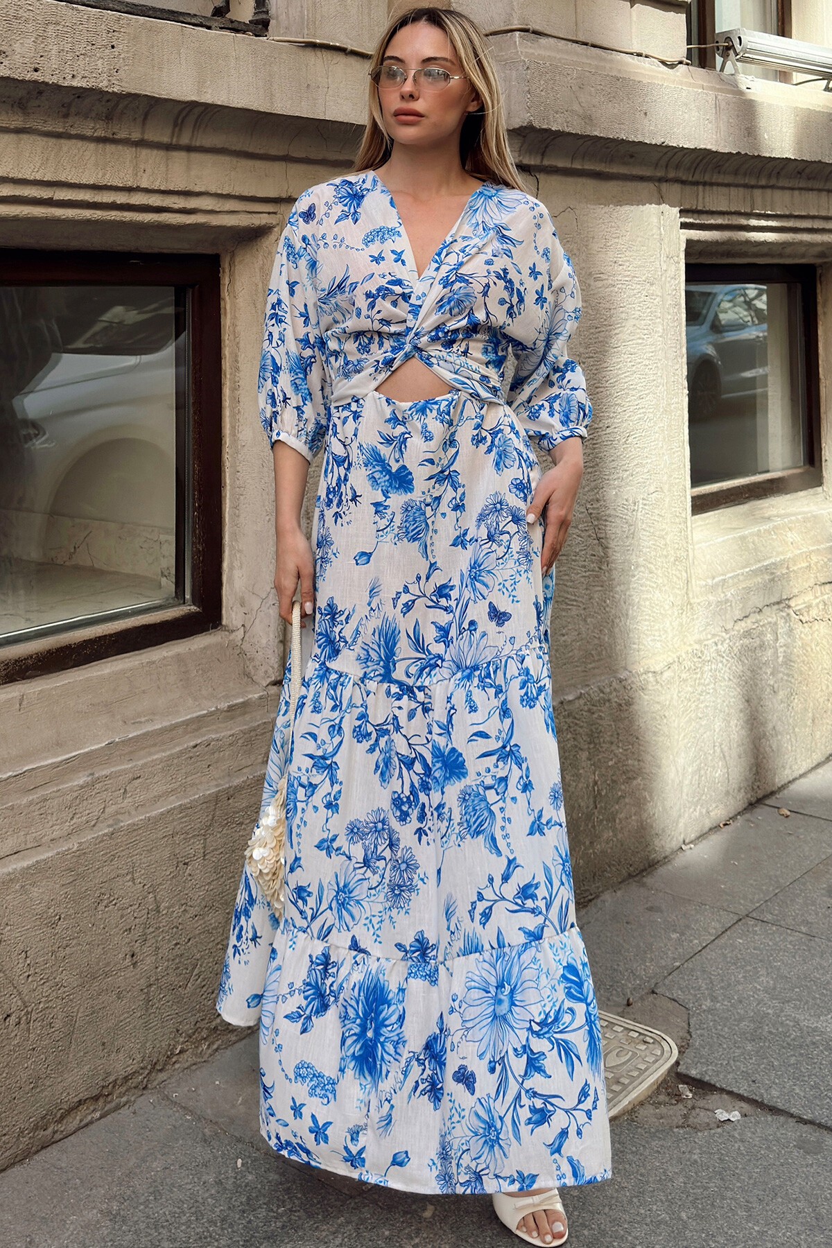 Mavi Gönek Dekolteli Derin V Yaka Maxi Boy Elbise