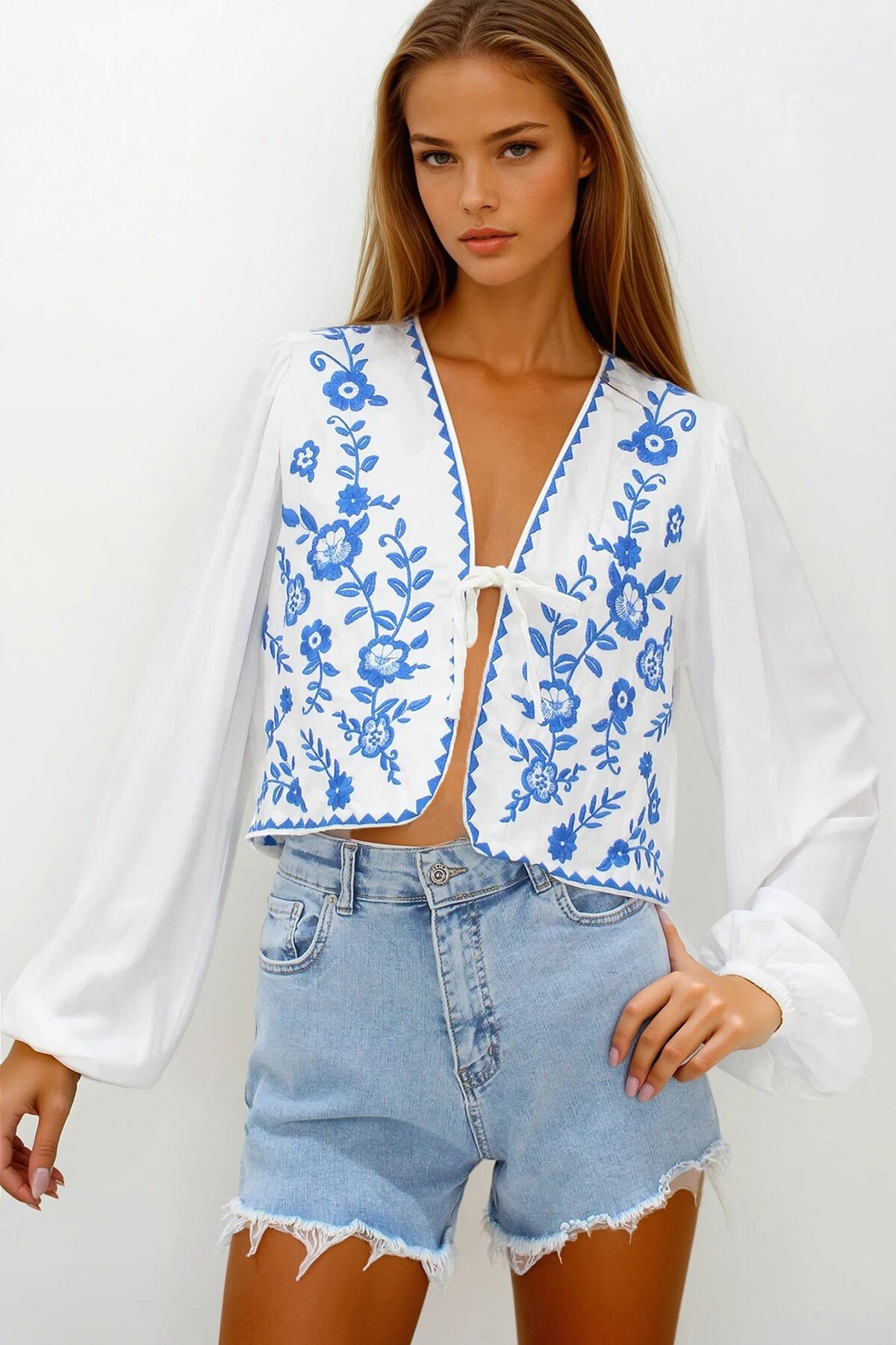 Mavi Nakışlı Bağlamalı Ceten Crop Ceket