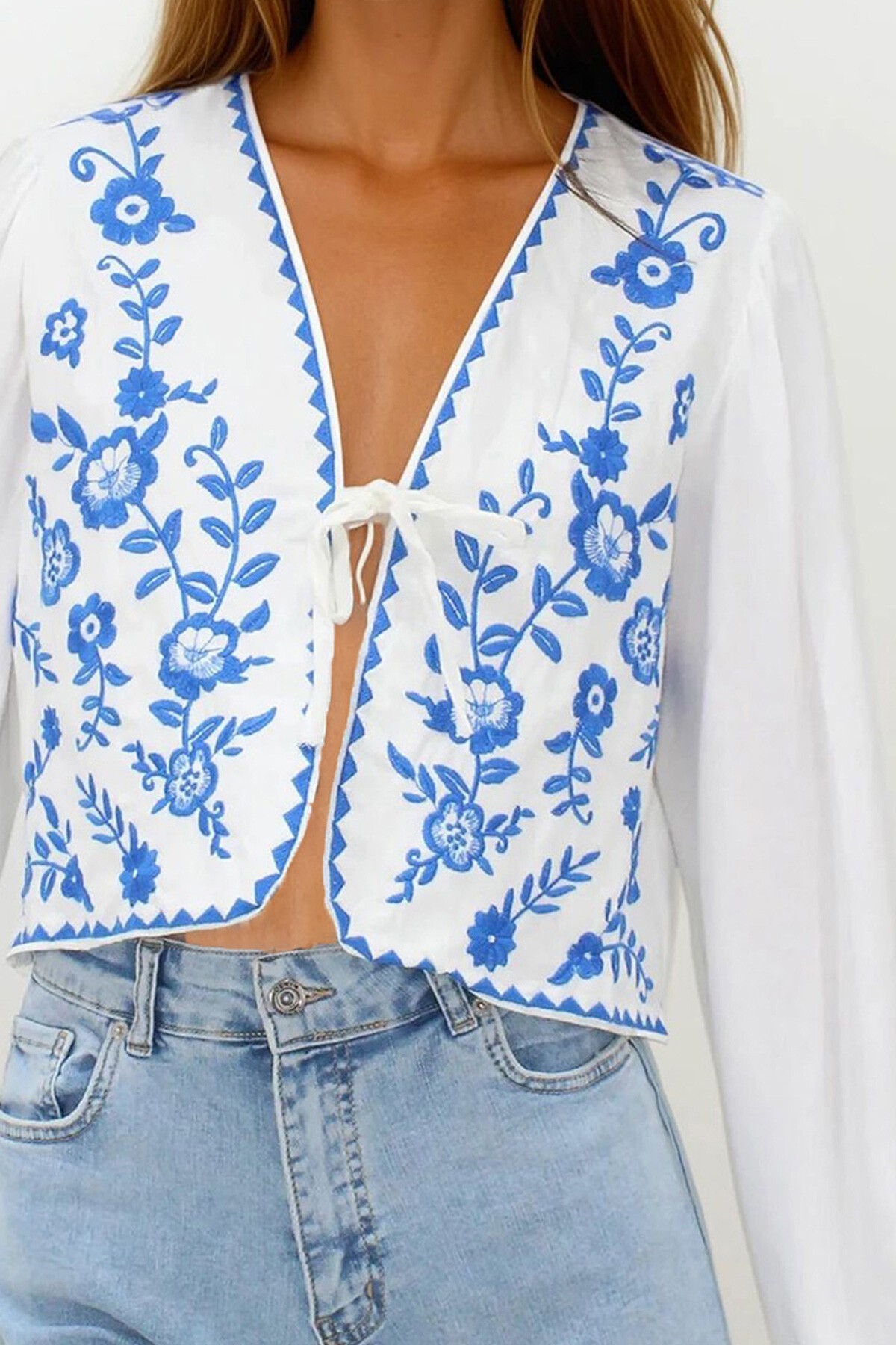 Mavi Nakışlı Bağlamalı Ceten Crop Ceket