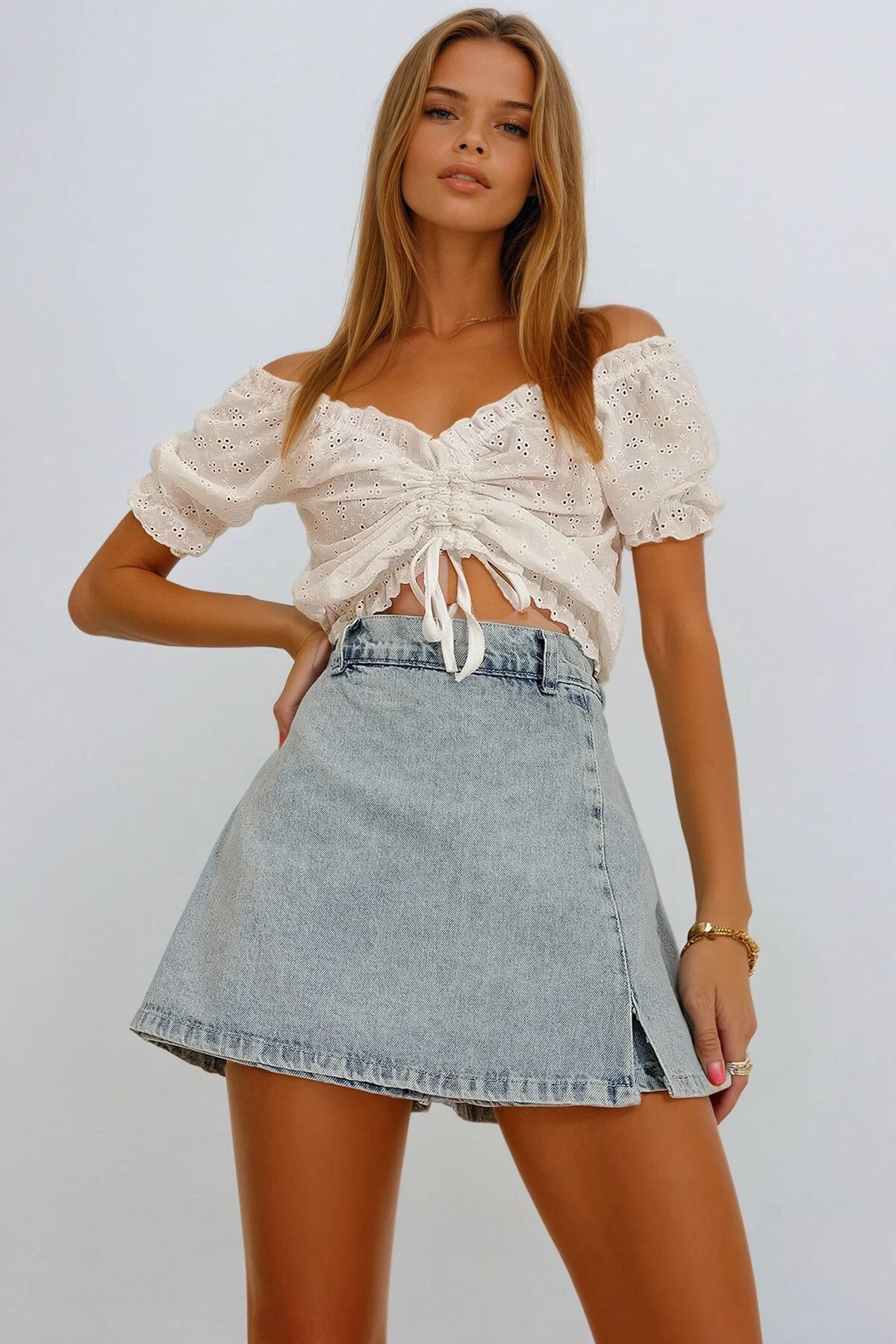 Mavi Yırtmaç Detaylı Yandan Fermuarlı Jean Şort Etek