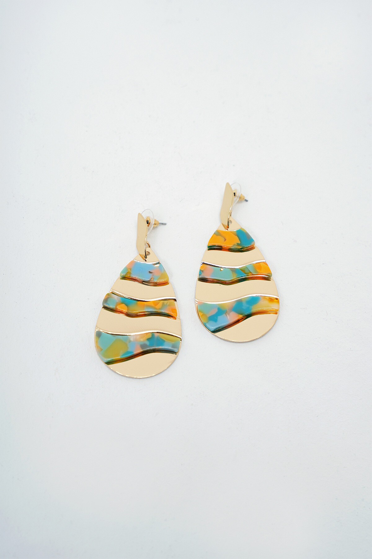 Mix Sedef Görünümlü Sallantılı Damla Küpe