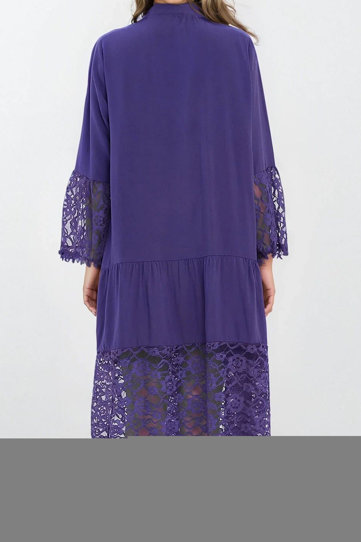 Mor Hakim Yaka Önü Düğmeli Dantelli Viskon Elbise