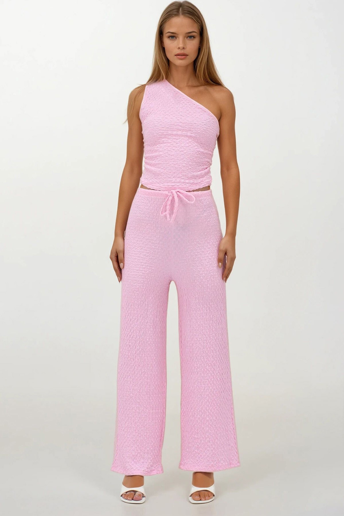 Pembe Beli İpli Ve Lastikli Çift Cepli Pantolon Ve Tek Omuz Bluz Takım