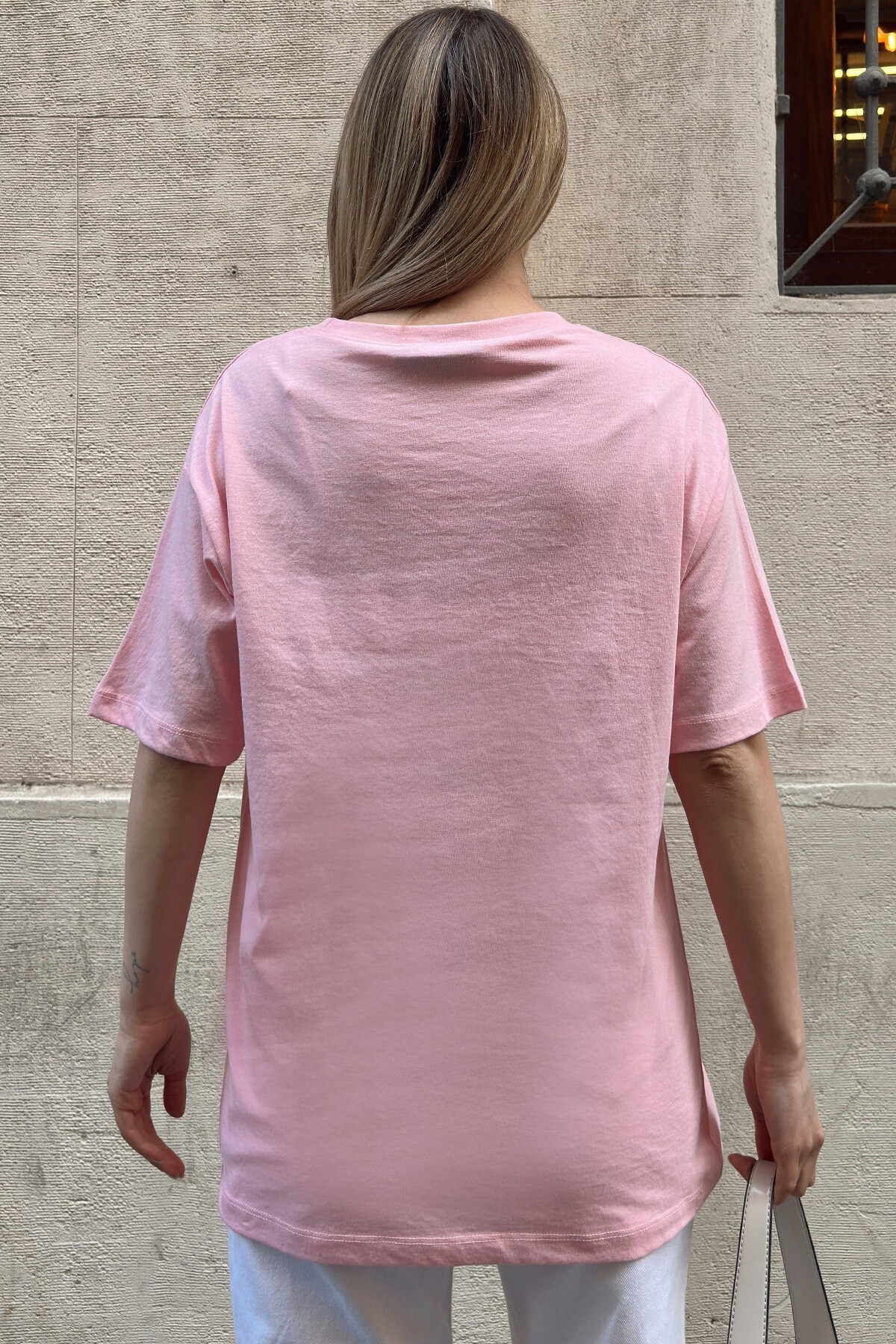Pembe Bisiklet Yaka Oversize İnci Ve Taş İşlemeli T-Shirt