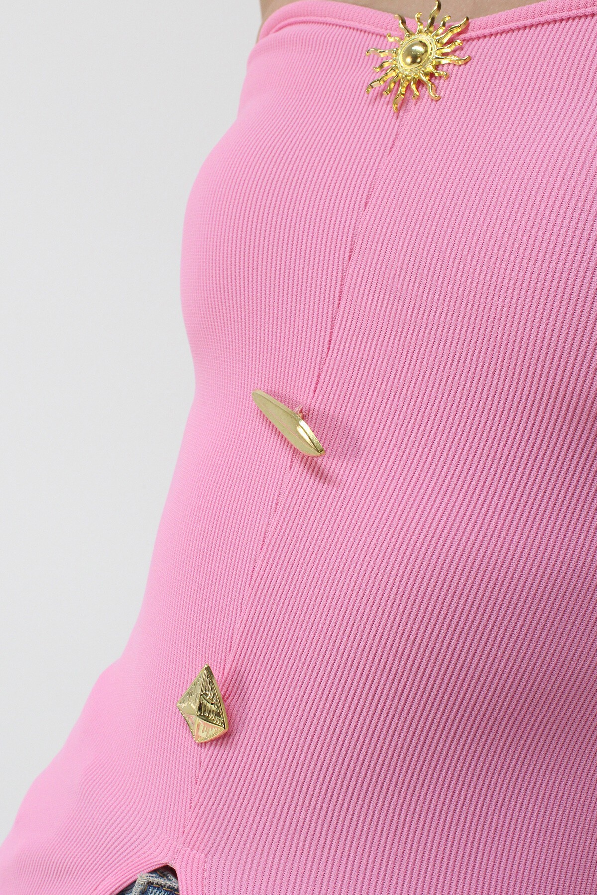 Pembe Straplez Düğme Detaylı Yırtmaçlı Ottoban Bluz