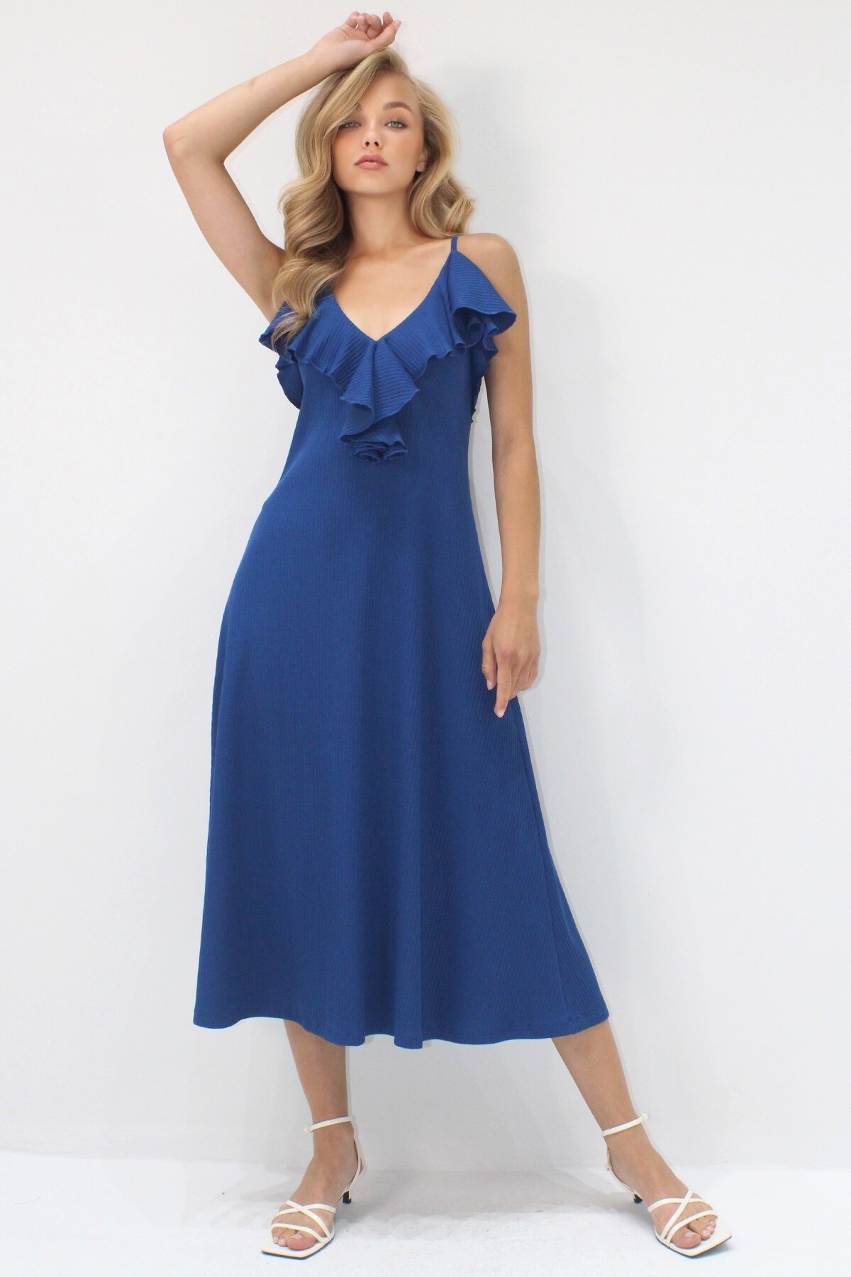 Petrol Mavi Yakası Volanlı Askılı Midi Boy Elbise