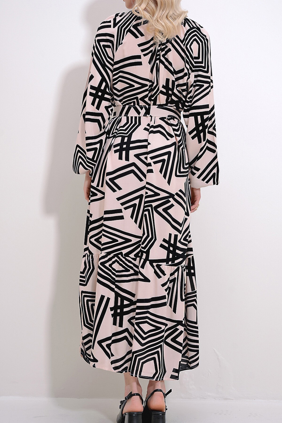 Pudra Hakim Yaka Önü Düğmeli Beli Kemerli Desenli Dokuma Viskon Elbise