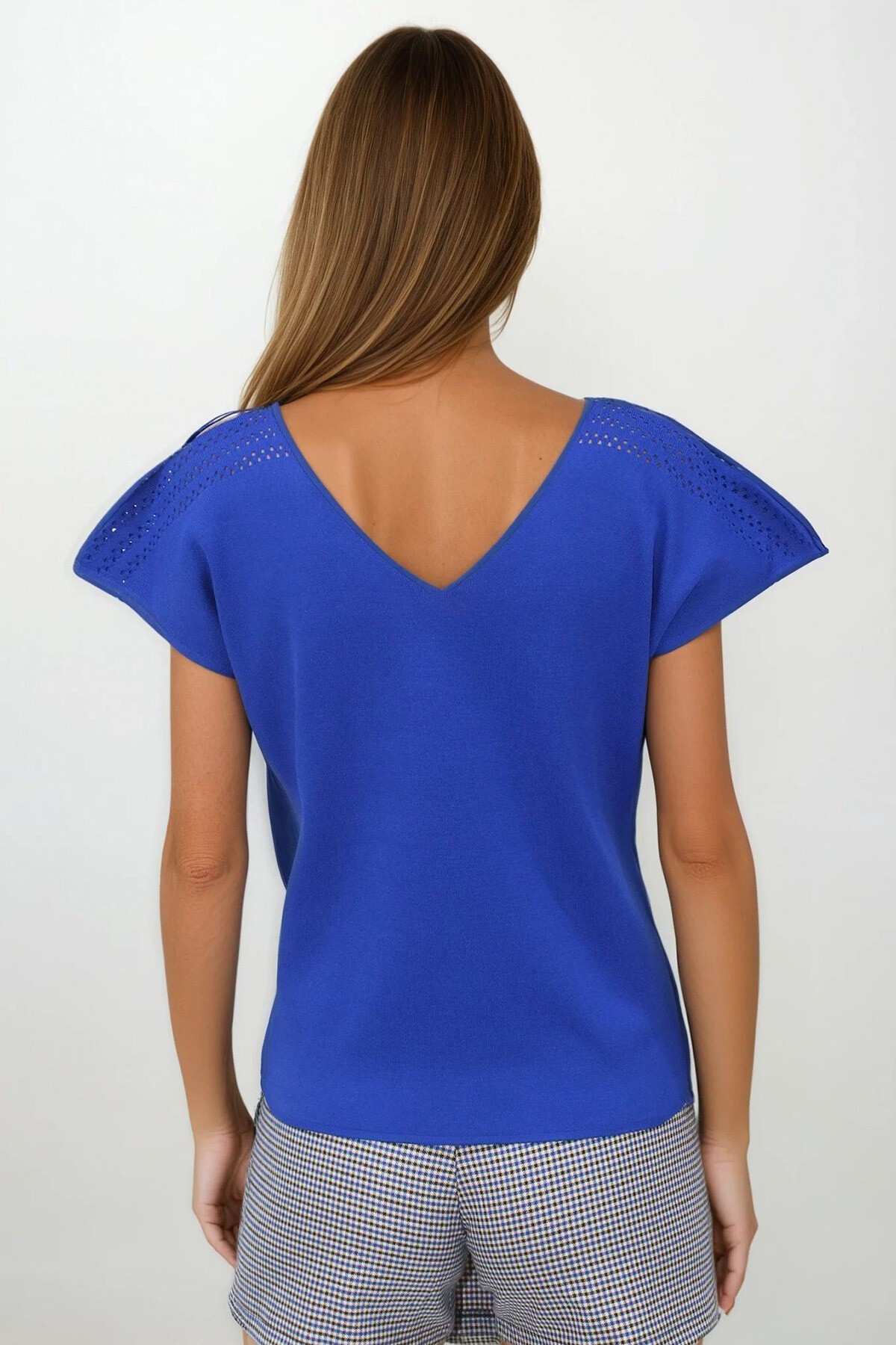 Saks Ajurlu Kolları Yırtmaç Detaylı Triko Bluz