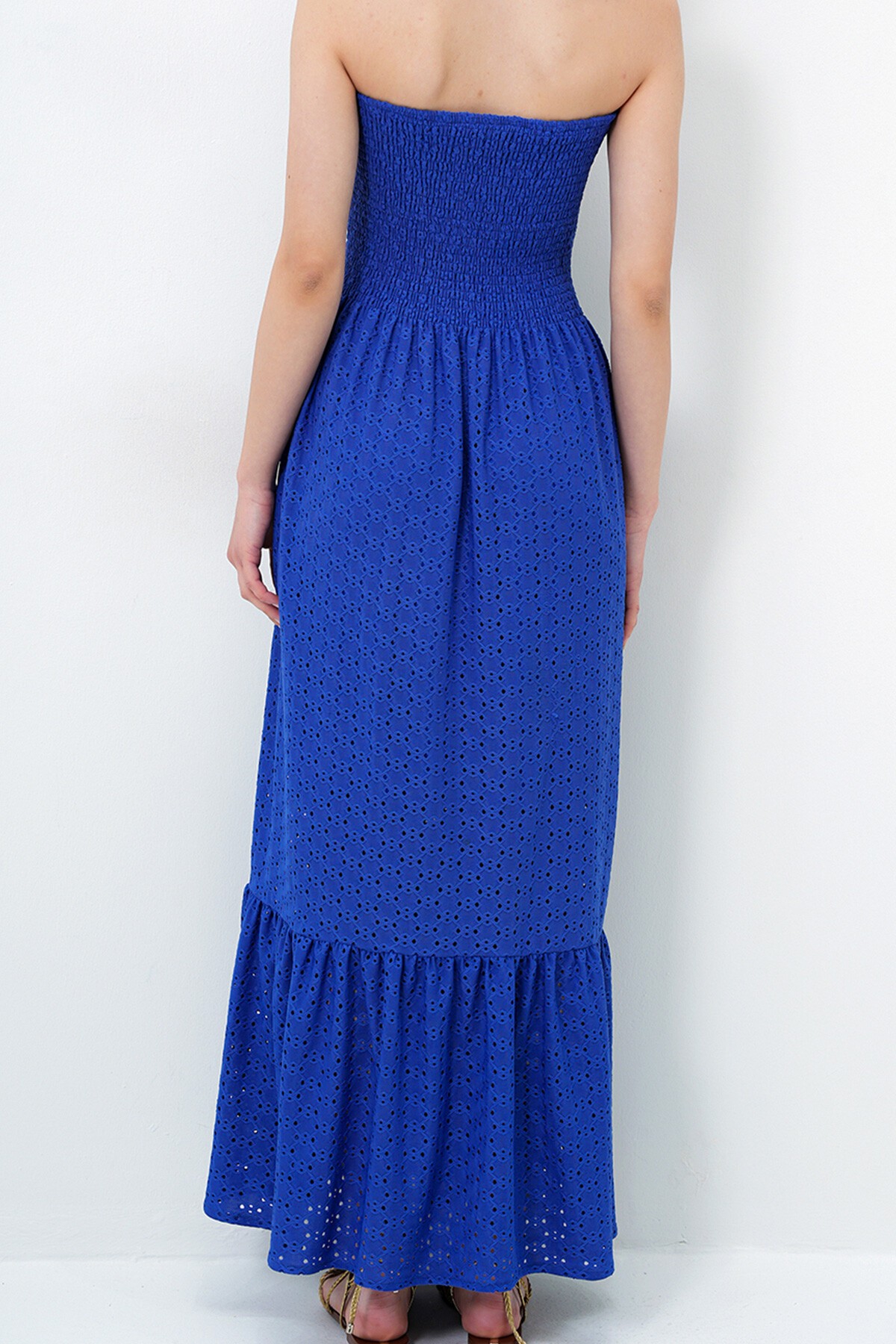 Saks Gipeli İçi Astarlı Güpür Straplez Elbise