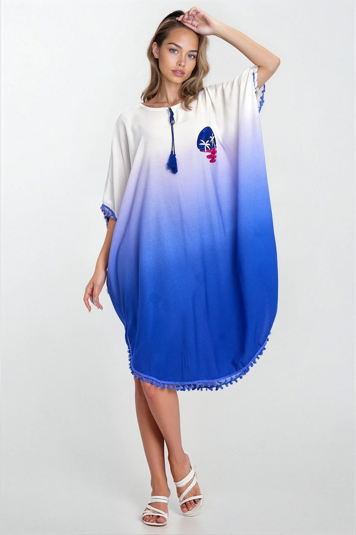 Saks Kayık Yaka Püsküllü Büyük Beden Viskon Elbise