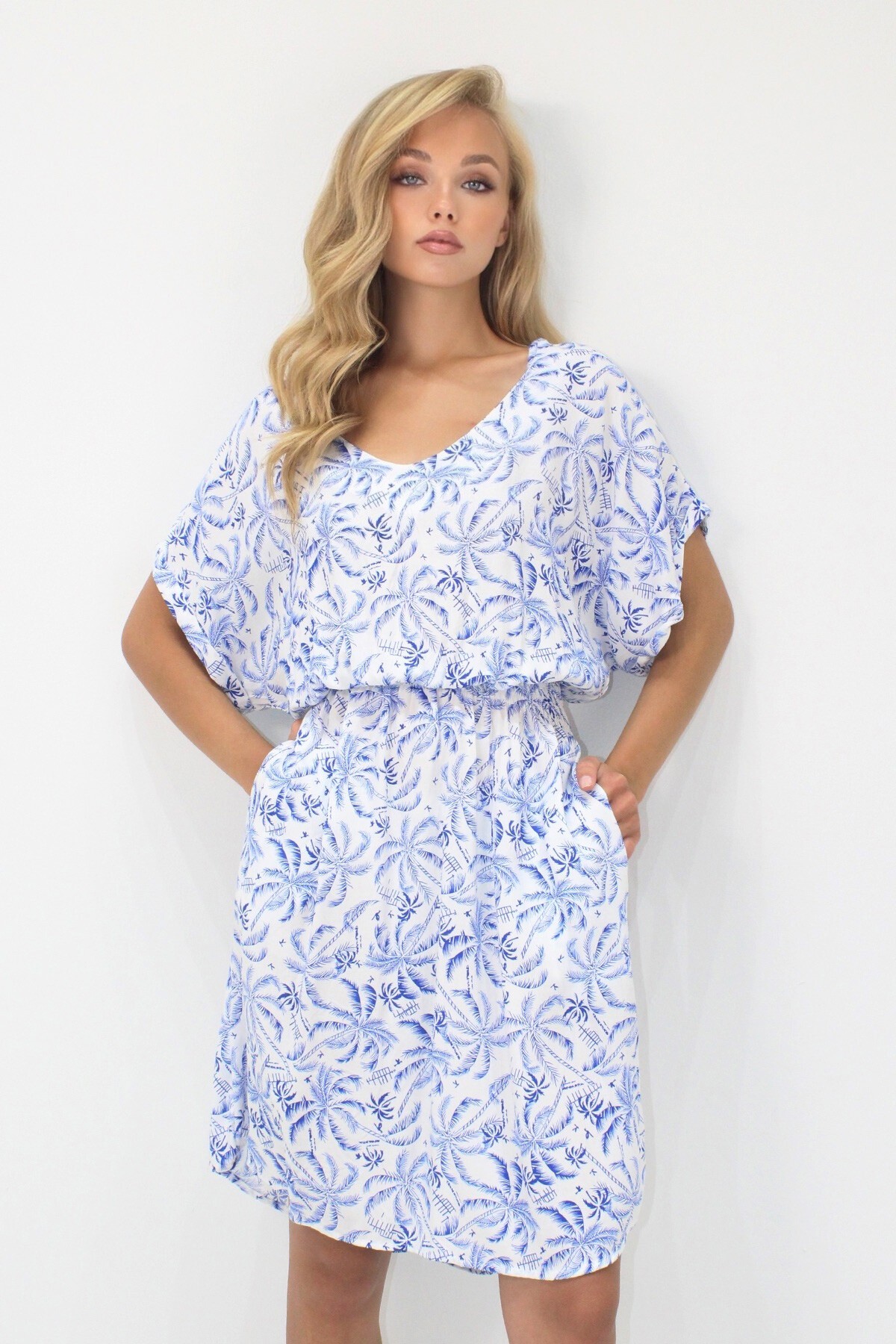 Saks V Yaka Çift Cepli Desenli Beli Gipeli Dokuma Viskon Elbise