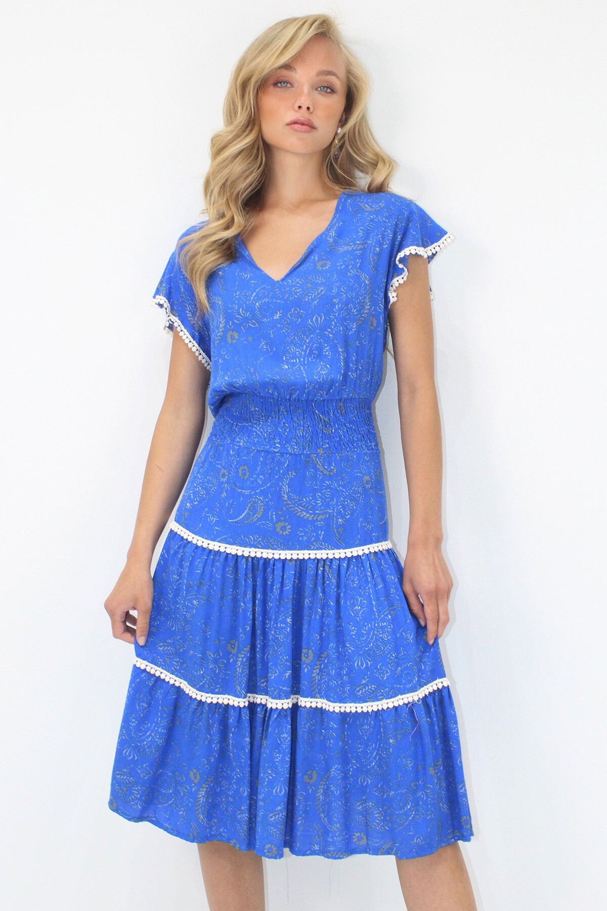 Saks V Yaka Etnik Desenli Fisto Detaylı Beli Gipeli Dokuma Elbise