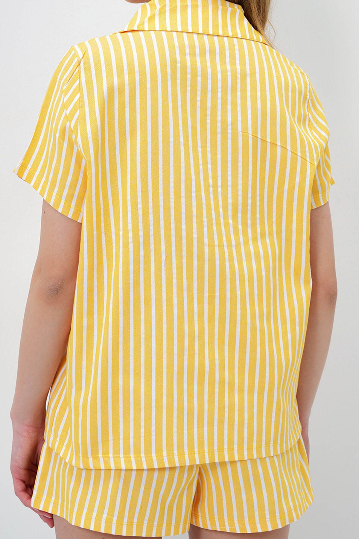 Sarı Yazlık Pamuk Örme Gömlek Ve Şort Pijama Takım