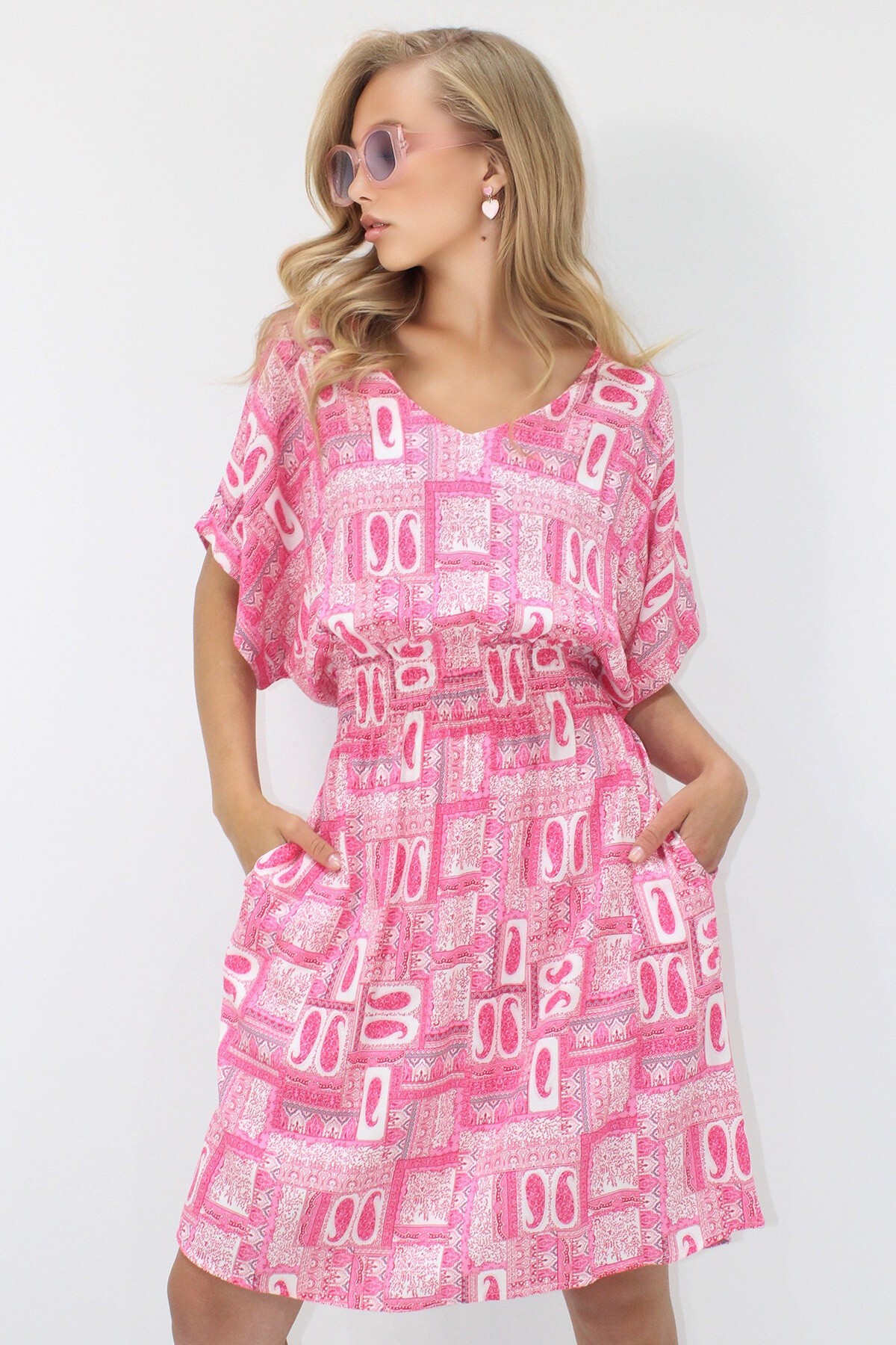 Şeker Pembe V Yaka Çift Cepli Etnik Desenli Beli Gipeli Dokuma Viskon Elbise