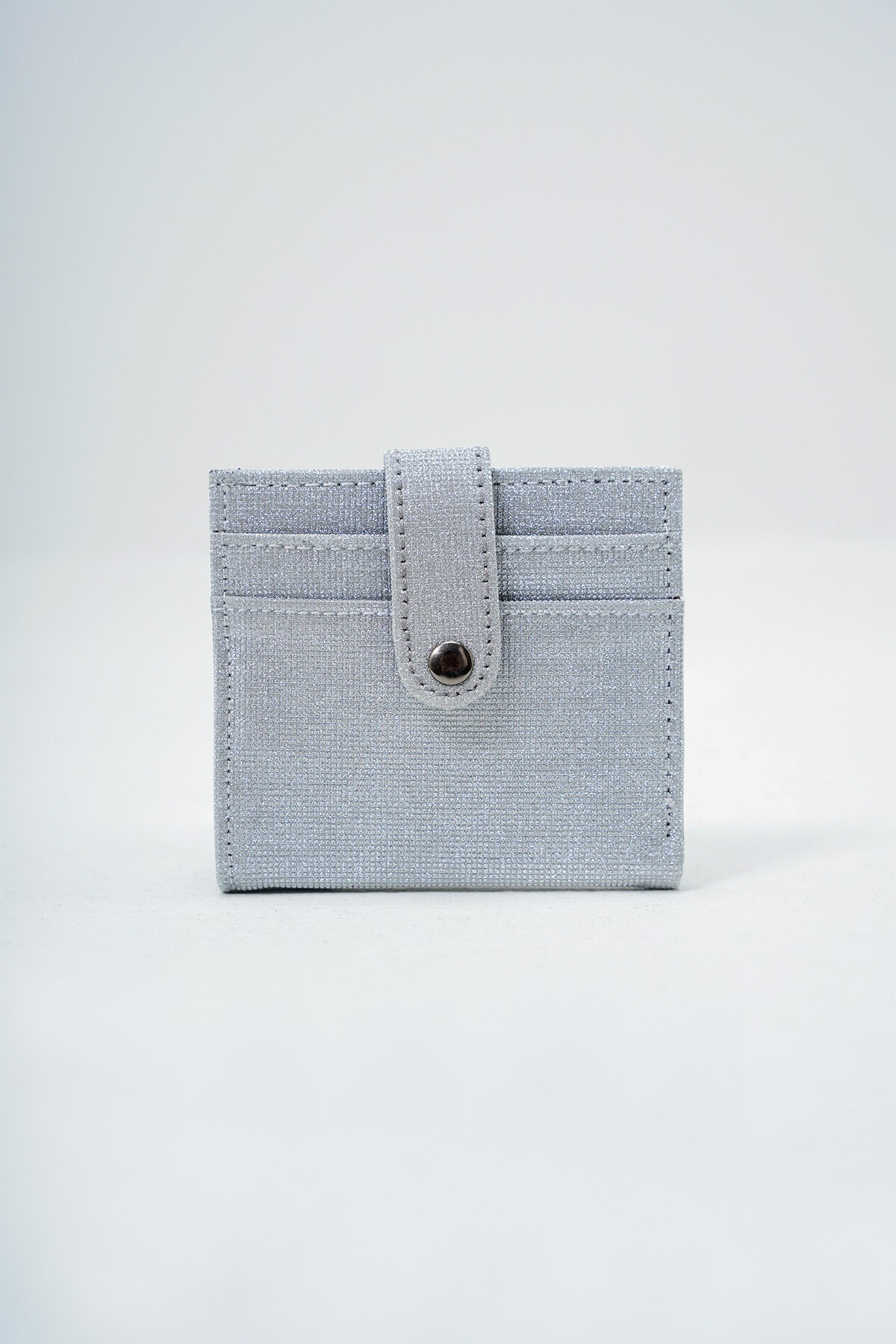 Silver Kağıt Para Bölmeli Çıtçıt Kapamalı Şık Simli Cüzdan Kartlık