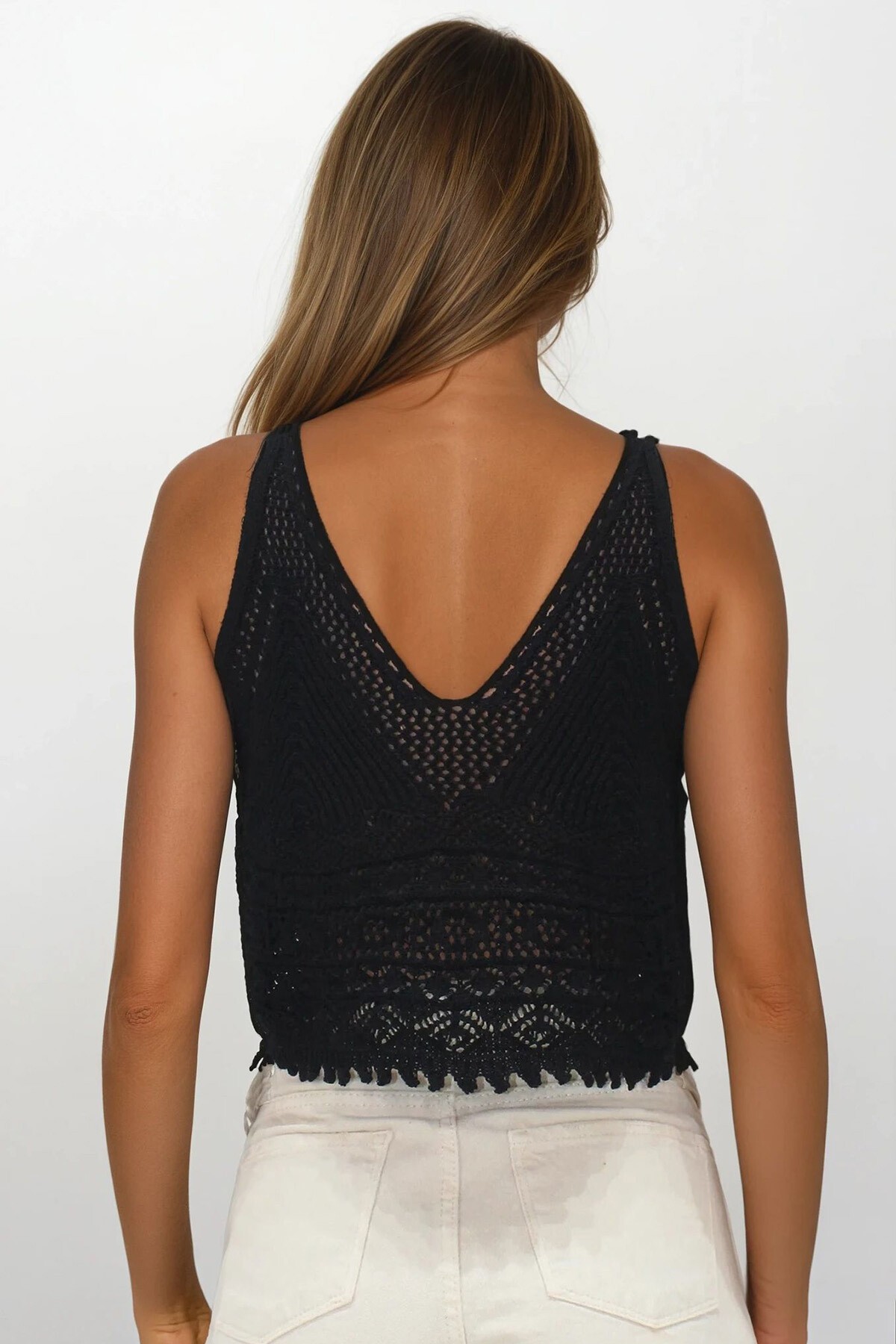 Siyah Askılı Ajurlu Örme Crop Bluz