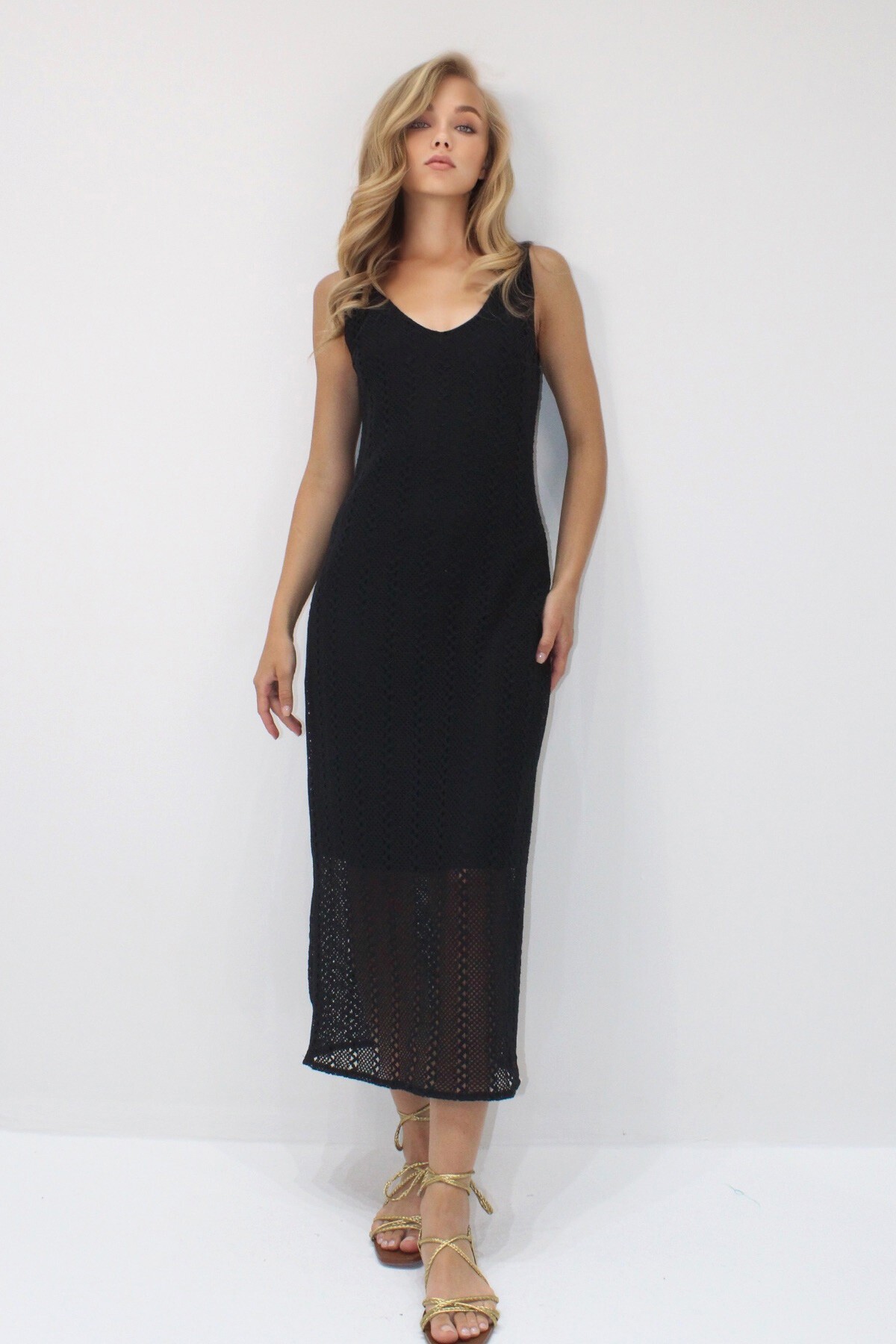 Siyah Askılı  İçi Astarlı Yazlık Güpür Elbise