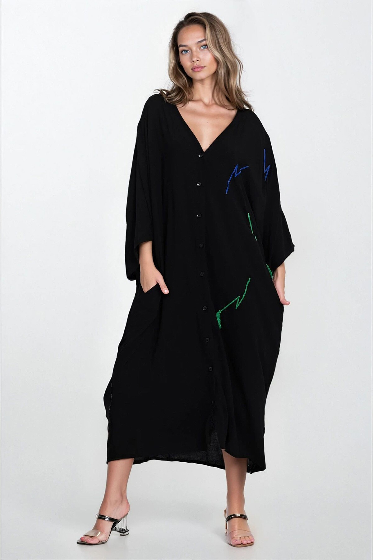 Siyah Baskılı Asimetrik Kesim Büyük Beden Gömlek Elbise