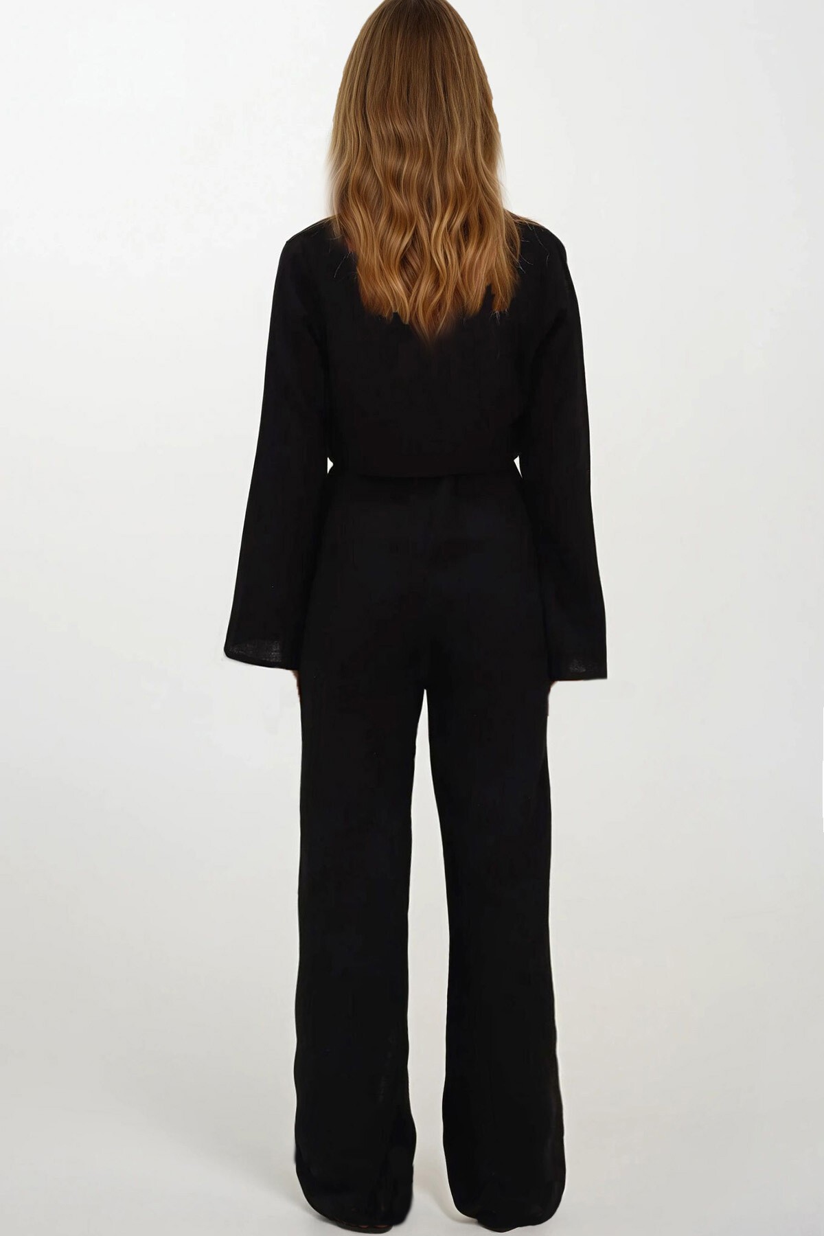 Siyah Beli Lastikli Çift Cepli Yırtmaç Detaylı Pantolon Ve Bağlama Detaylı Crop Bluz Müslin Takım