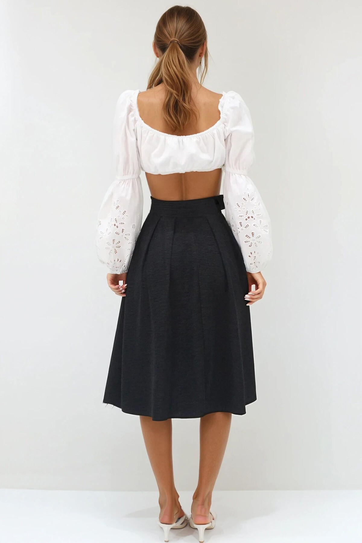 Siyah Beli Lastikli Fermuar Kapamalı Pileli Midi Boy Etek