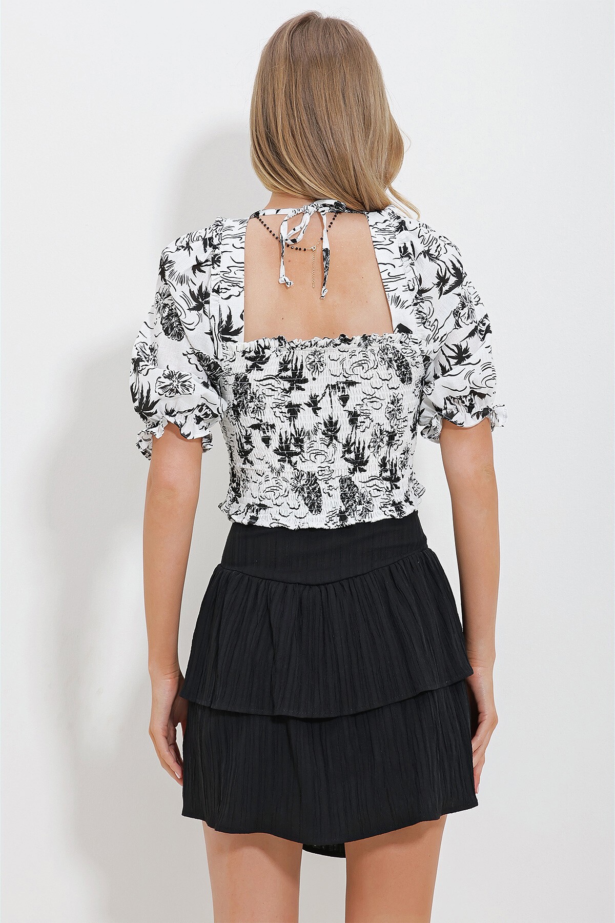 Siyah-Beyaz Kare Yaka Karpuz Kol Gipeli Crop Keten Bluz