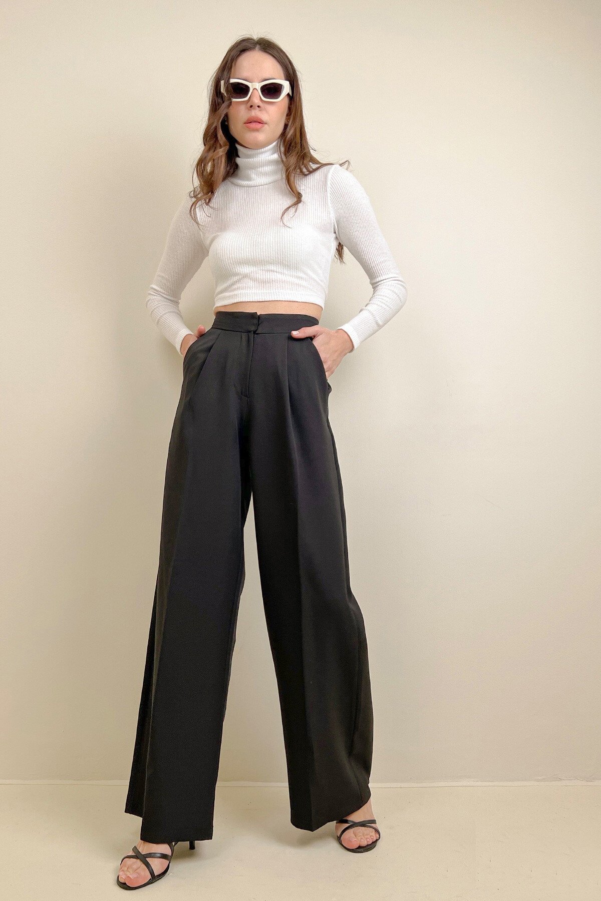 Siyah Çift Cepli Pileli Palazzo Pantolon