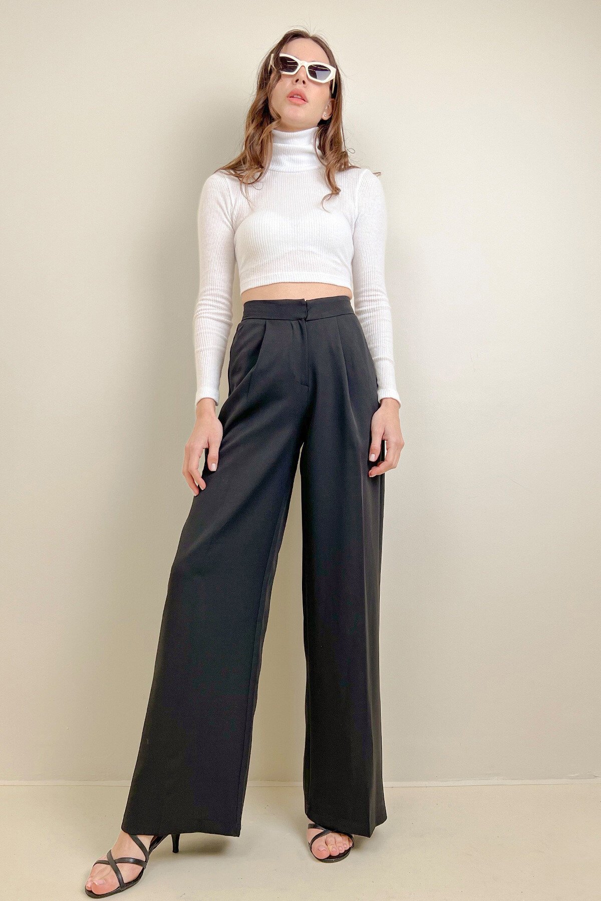 Siyah Çift Cepli Pileli Palazzo Pantolon