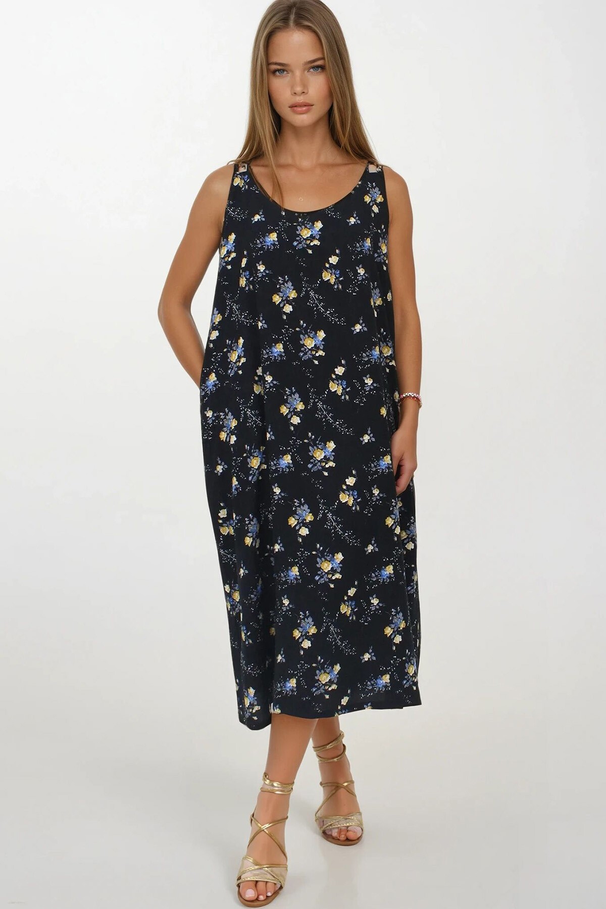 Siyah Çift Cepli Rahat Kesim Desenli Elbise