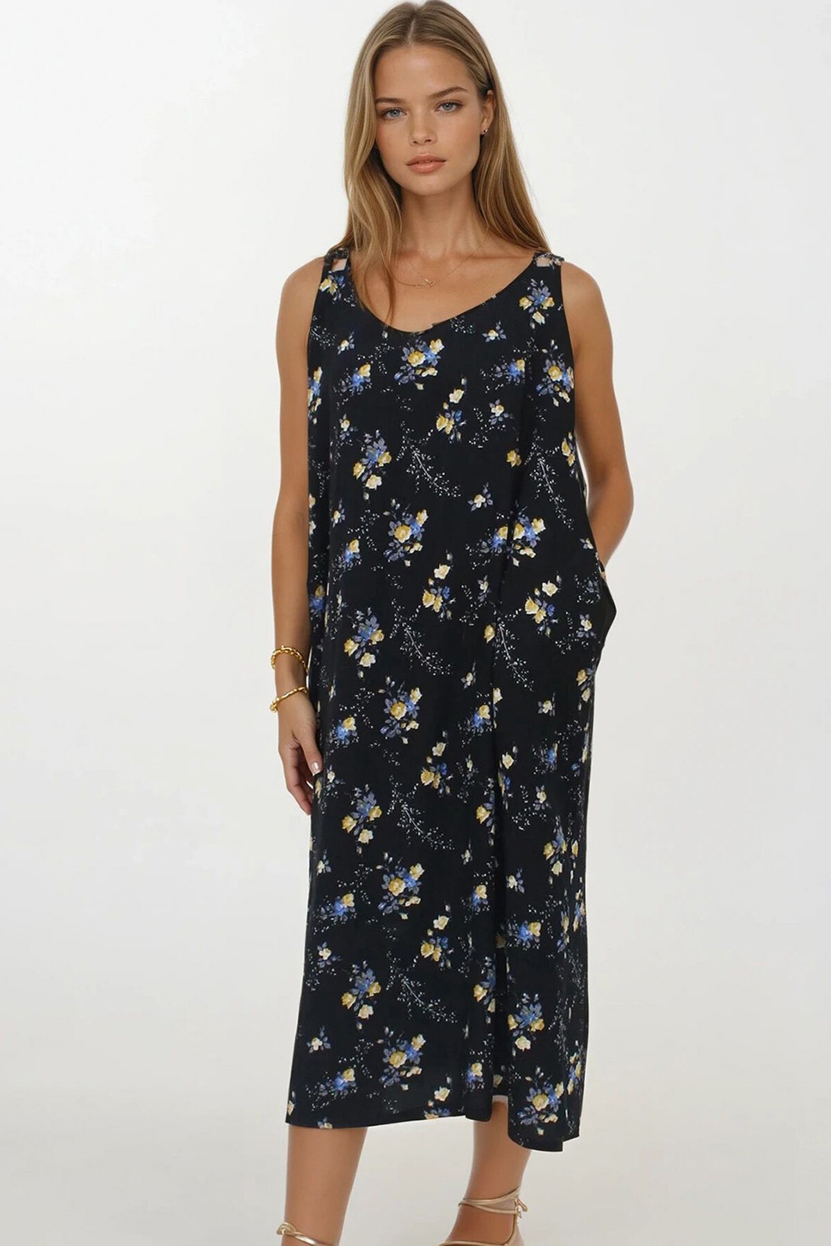 Siyah Çift Cepli Rahat Kesim Desenli Elbise