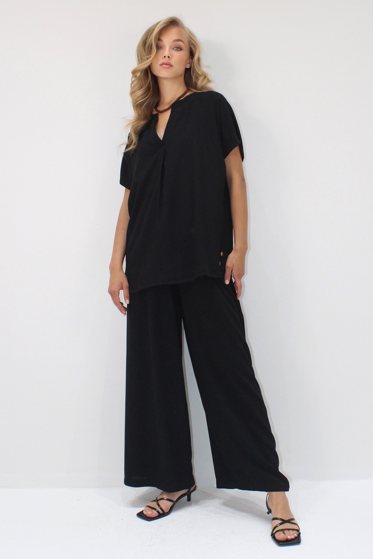 Siyah Düğme Detaylı Rahat Kesim Viskon Dokuma İkili Takım