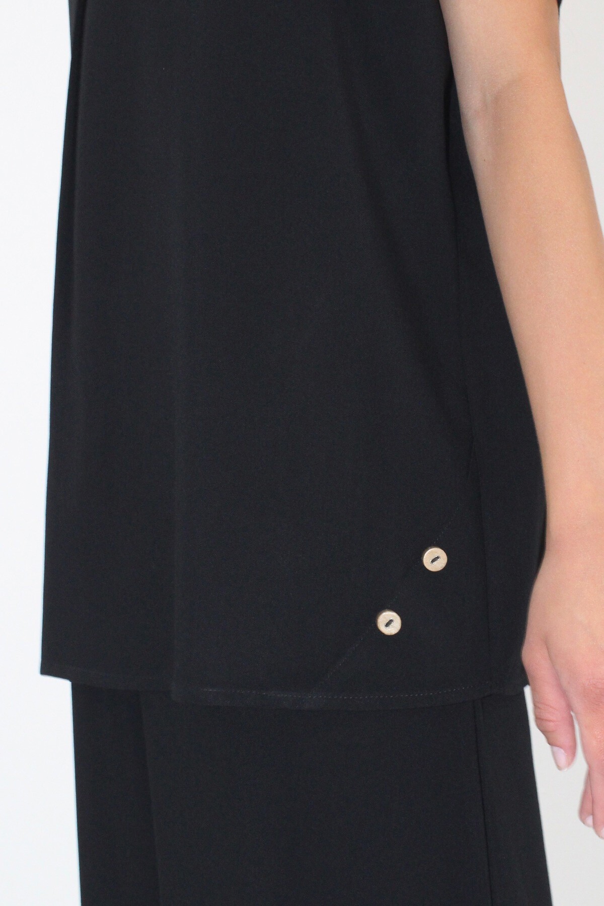 Siyah Düğme Detaylı Rahat Kesim Viskon Dokuma İkili Takım