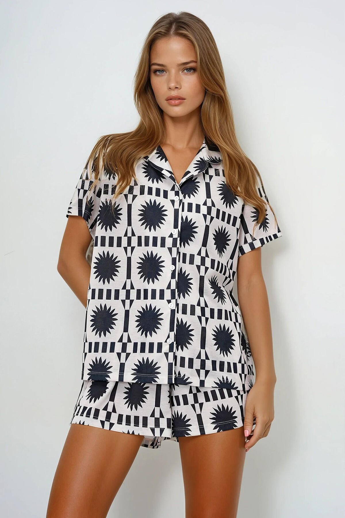 Siyah Ekru Yazlık Pamuk Örme Gömlek Ve Şort Pijama Takım