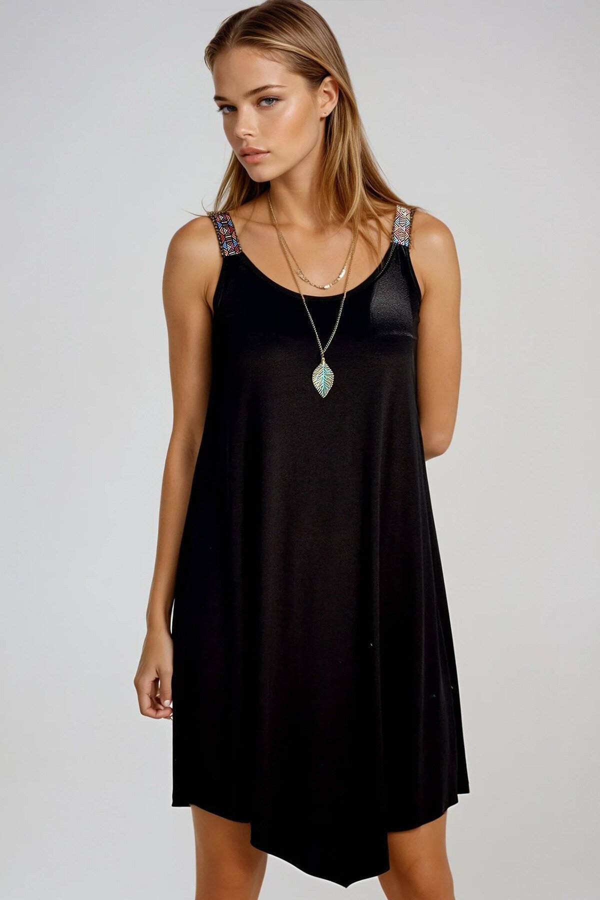 Siyah Etnik Askılı Viscon Asimetrik Kesim Elbise