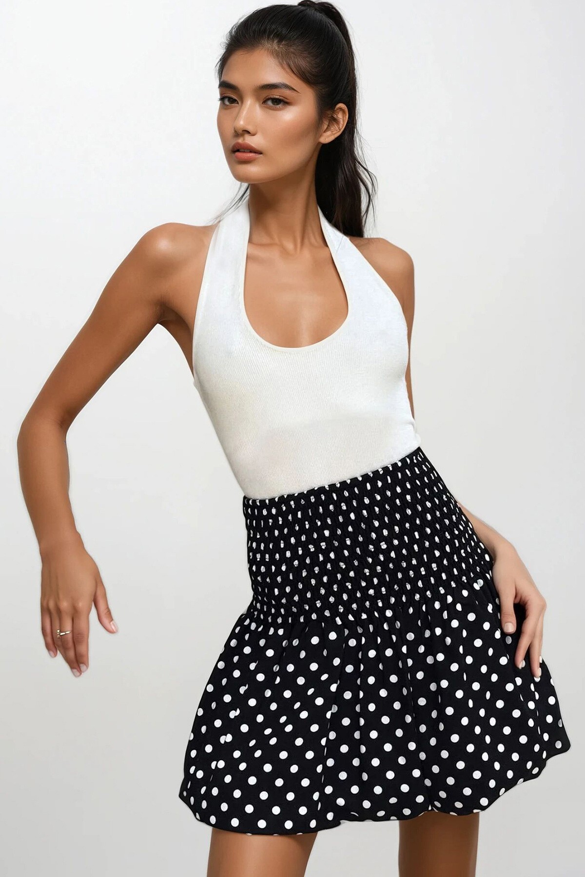 Siyah Gipeli Puantiyeli Pileli Mini Etek