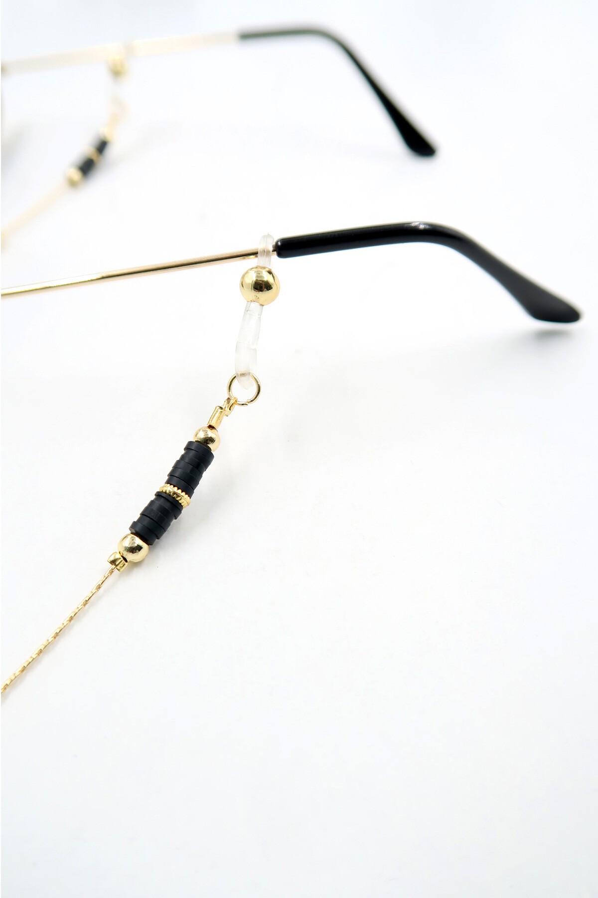 Siyah Gold Biyeli Boncuklu Gözlük Zinciri