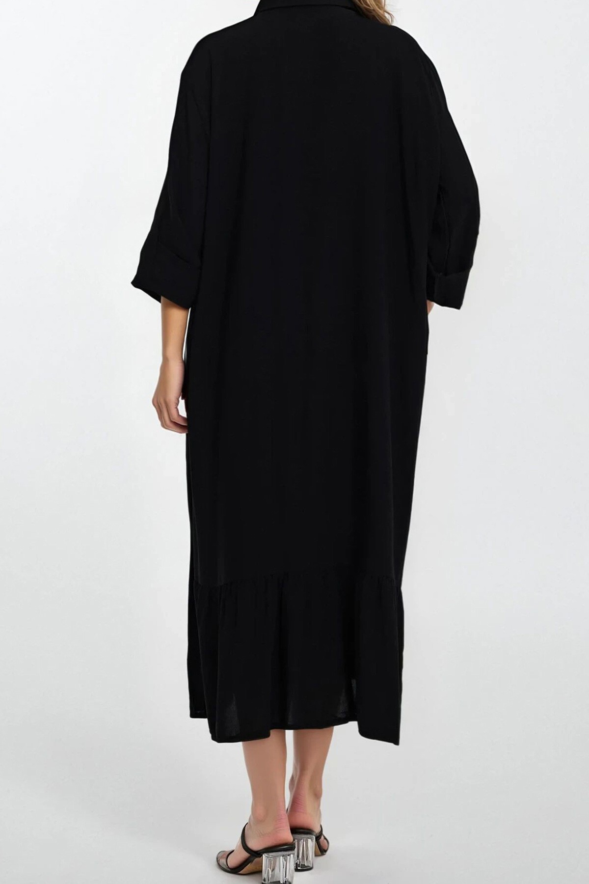 Siyah Gömlek Yaka Düğmeli Nakış İşlemeli Eteği Fırfırlı Büyük Beden Elbise