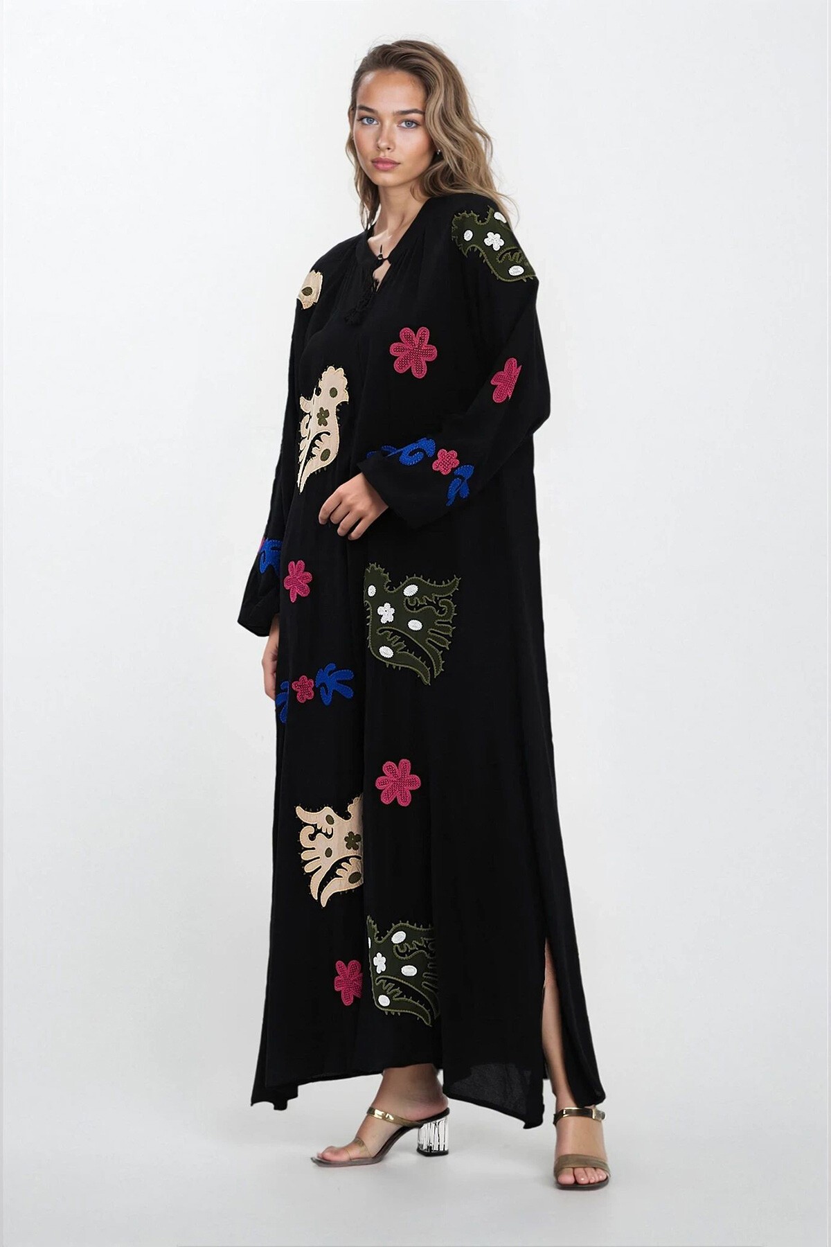 Siyah Hakim Yaka Bağcıklı Kolları Lastikli Desenli Büyük Beden Elbise